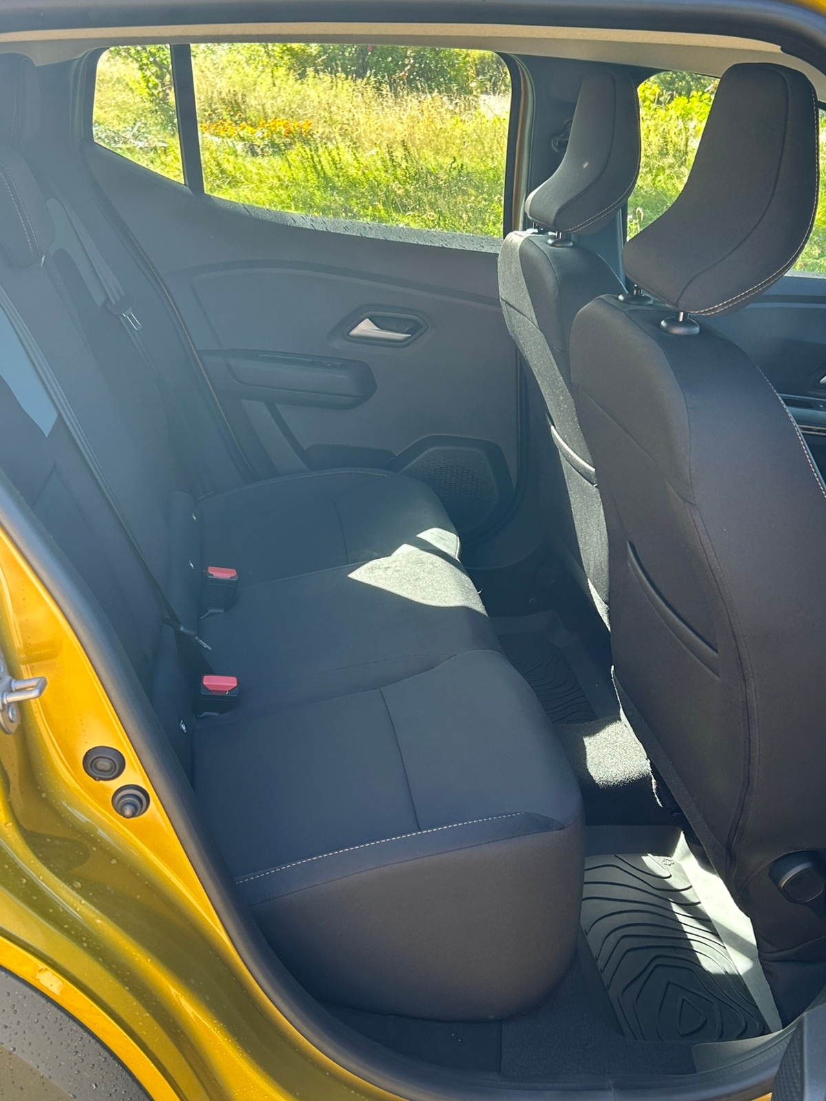 Dacia Sandero Stepway 1.0 TCe Manuell 2026, photo 6/9