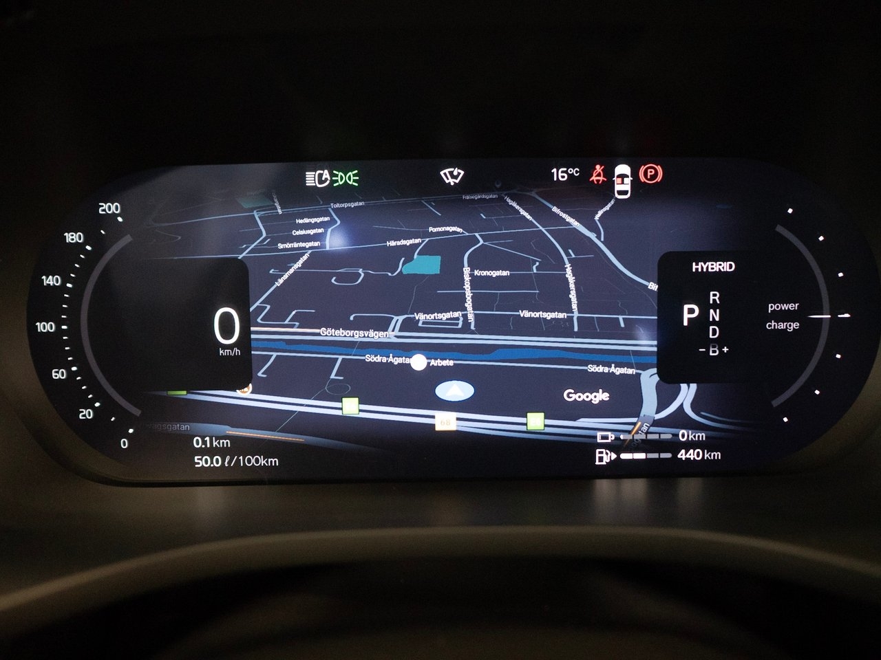 Volvo XC60 Recharge T8 AWD Ultra Dark 2026, photo 5/10