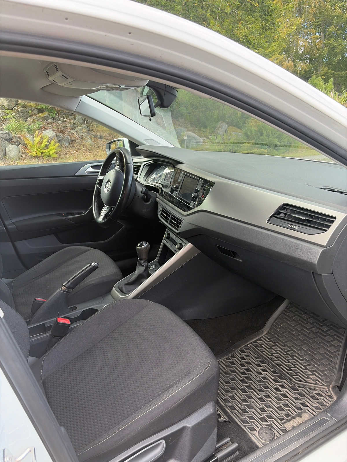 Volkswagen Polo 1.0 TSI Manuell 2018, bild 5/9