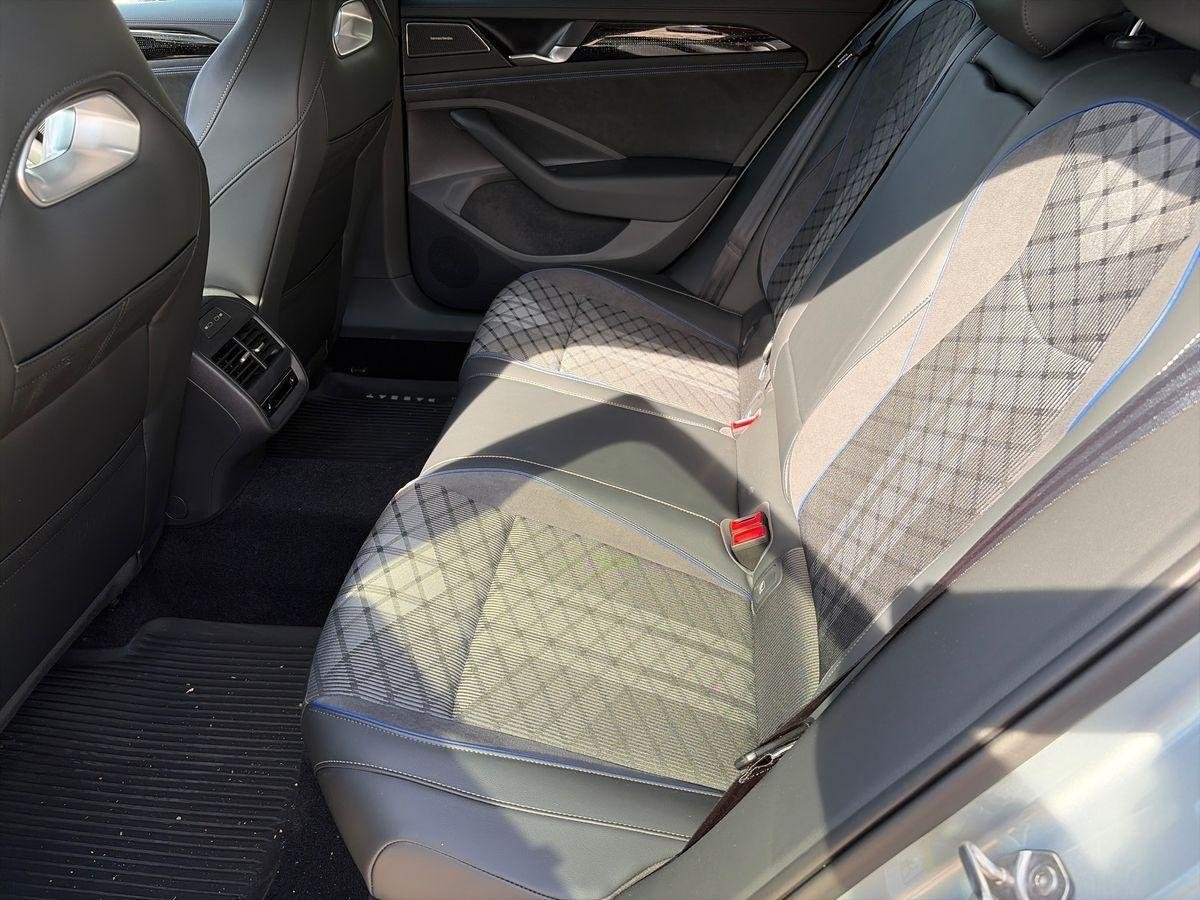 Volkswagen Passat 2027, bild 7/9