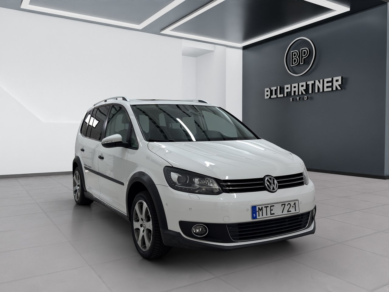 Volkswagen Touran 1.4 TSI 2012, kuva 2/10
