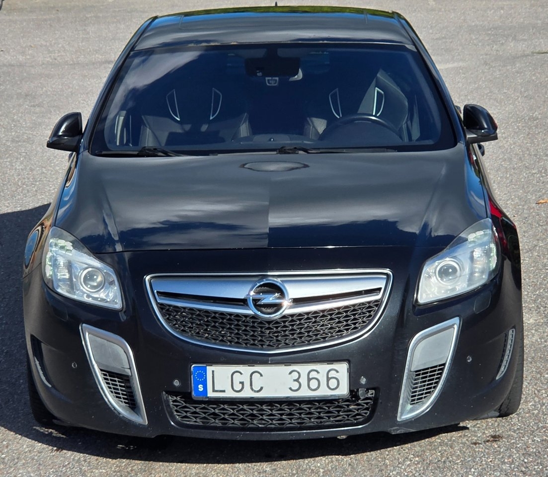 Opel Insignia 2011, bild 2/10