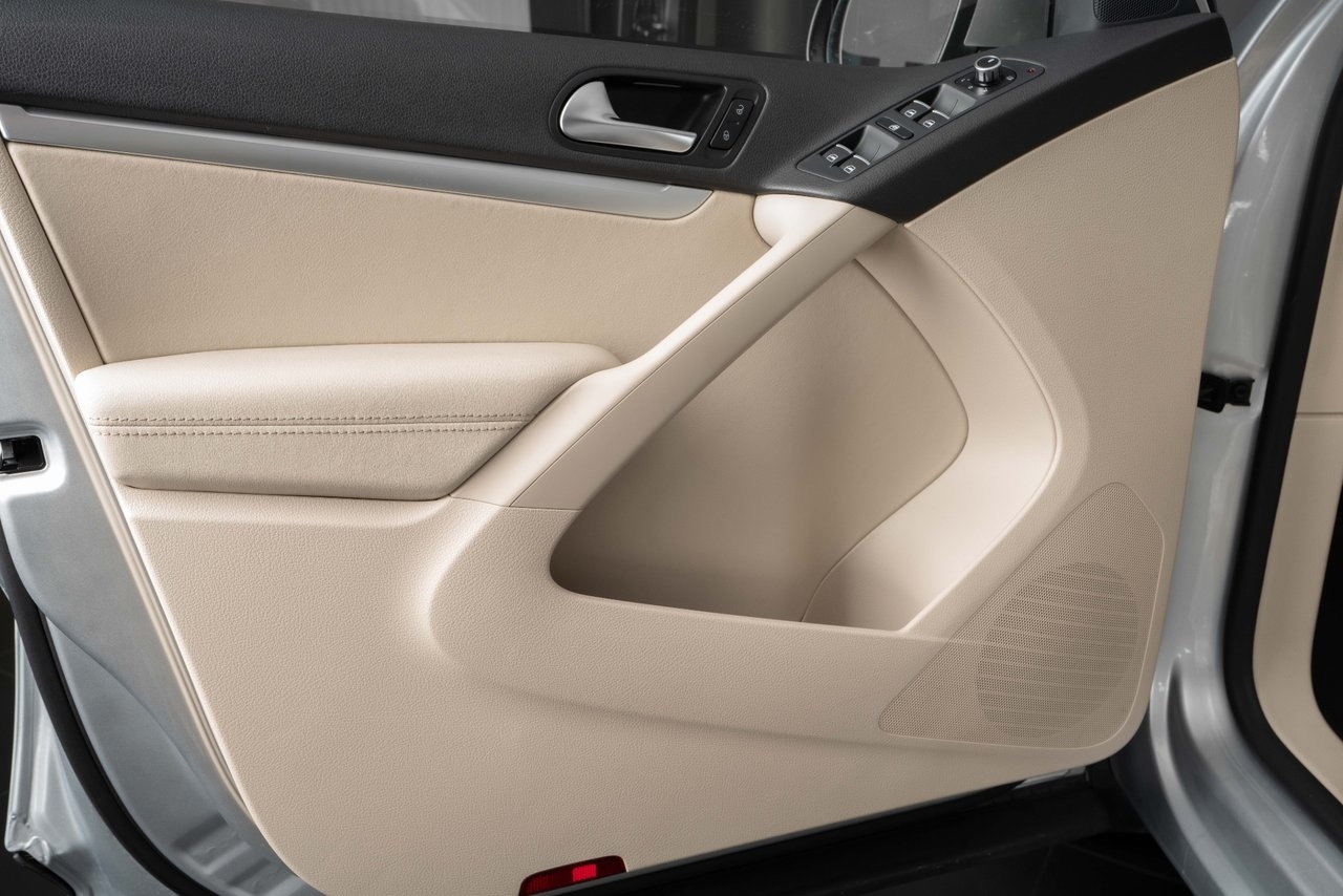 Volkswagen Tiguan 2012, bild 7/10
