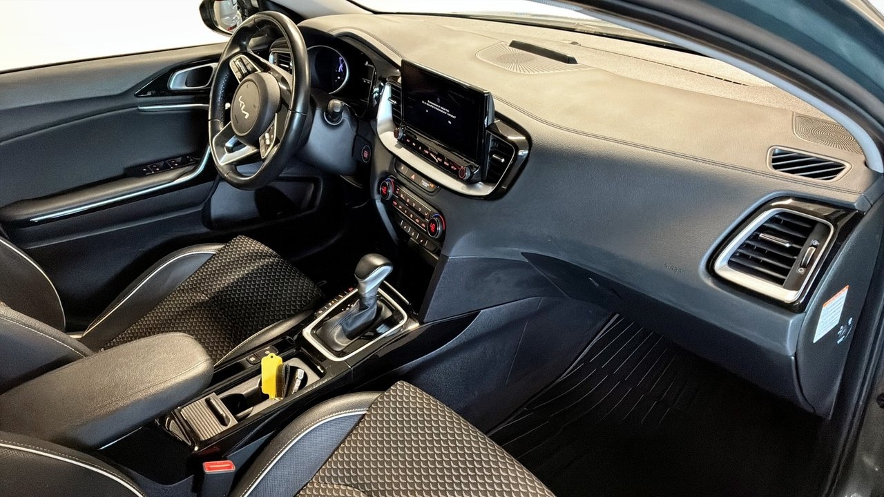 Kia Ceed Advance 2023, bild 3/9