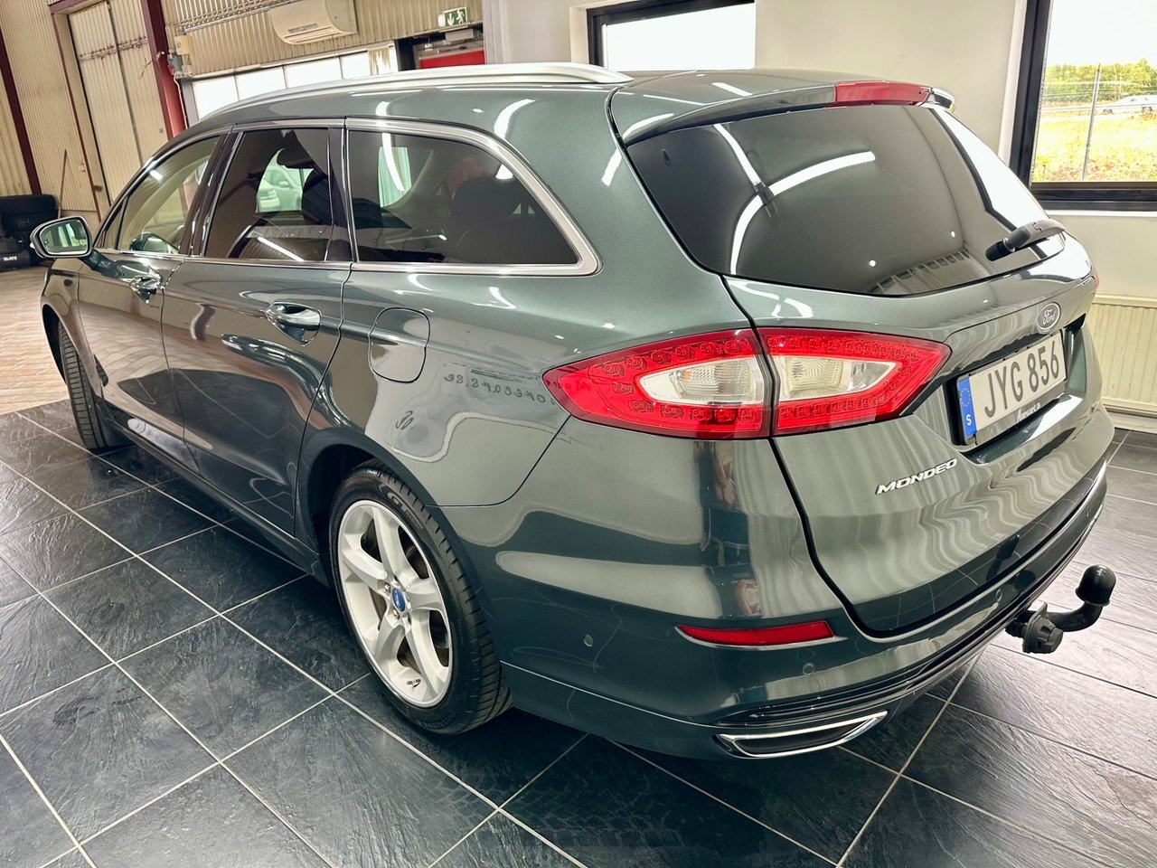 Ford Mondeo 2016, bild 6/17