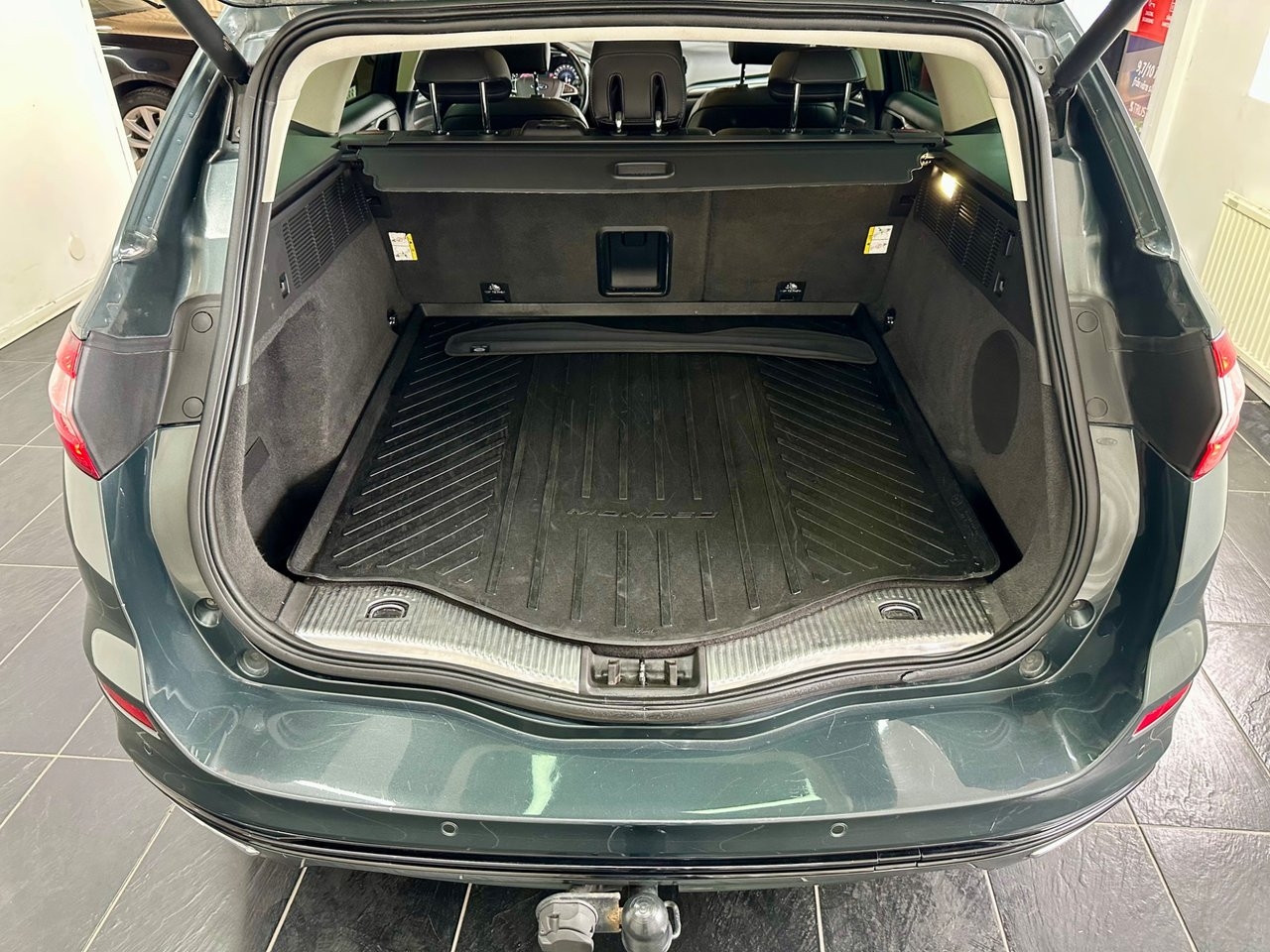 Ford Mondeo 2016, bild 7/17