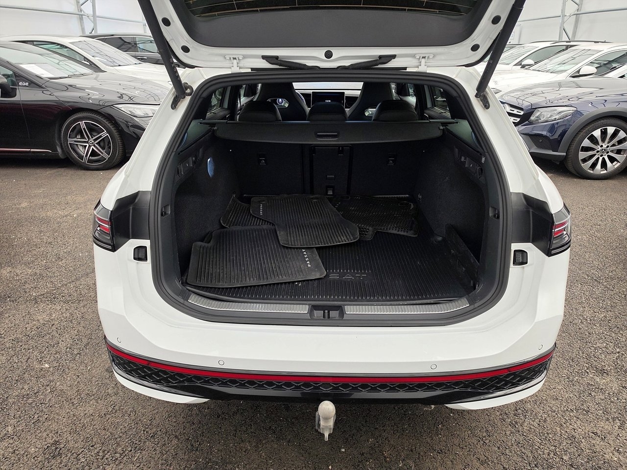 Volkswagen Passat 2024, bild 6/10
