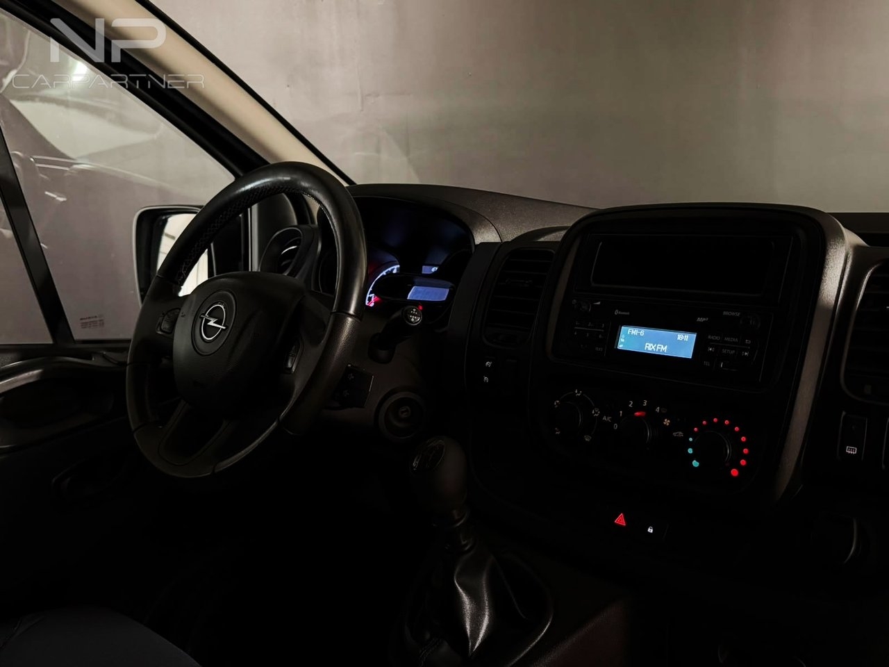 Opel Vivaro 2017, bild 7/10