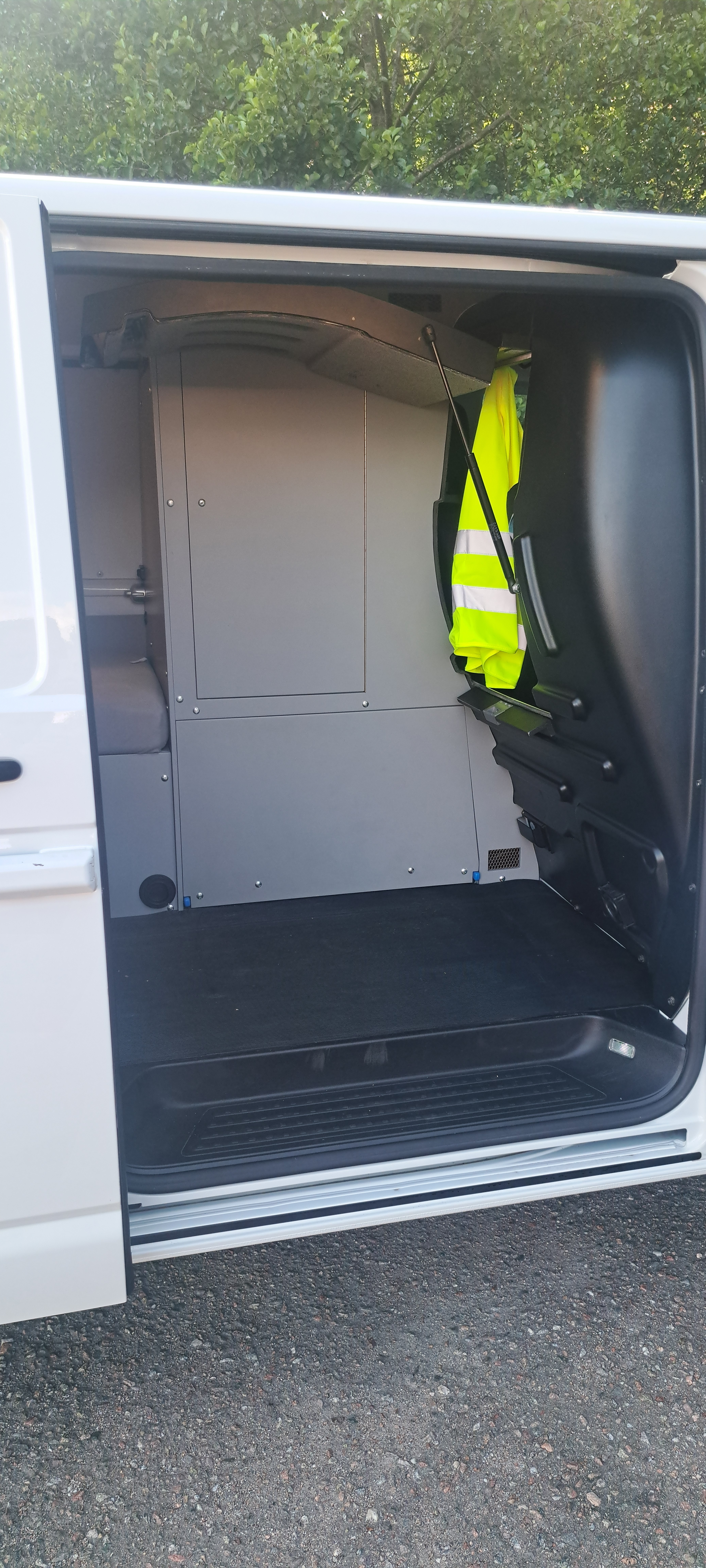 Volkswagen Transporter 2021, bild 7/10