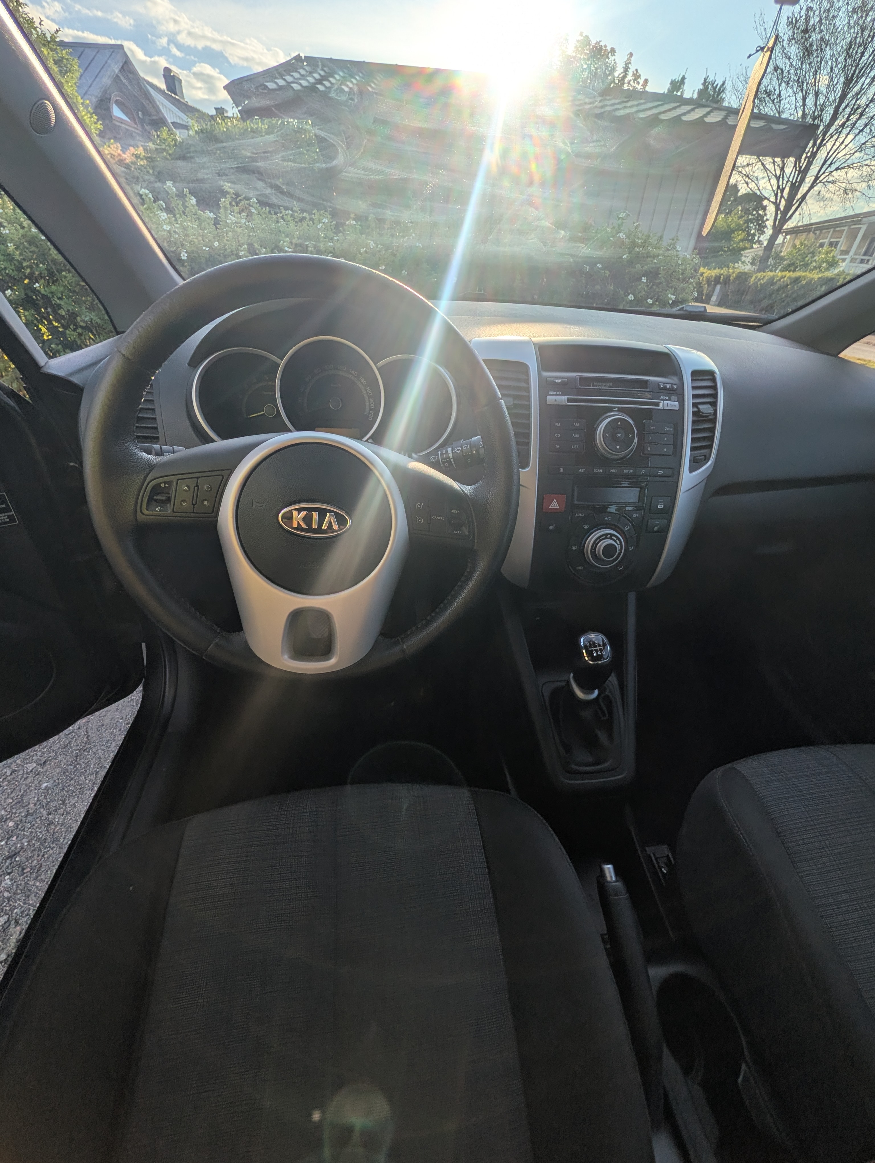 Kia Venga 1.4 CRDi Manuell 2010, bild 3/6
