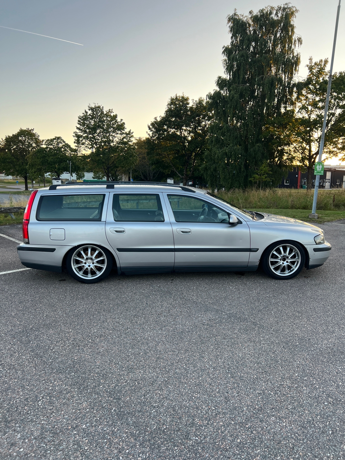 Volvo V70 2.4 Manuell 2001, bild 6/10