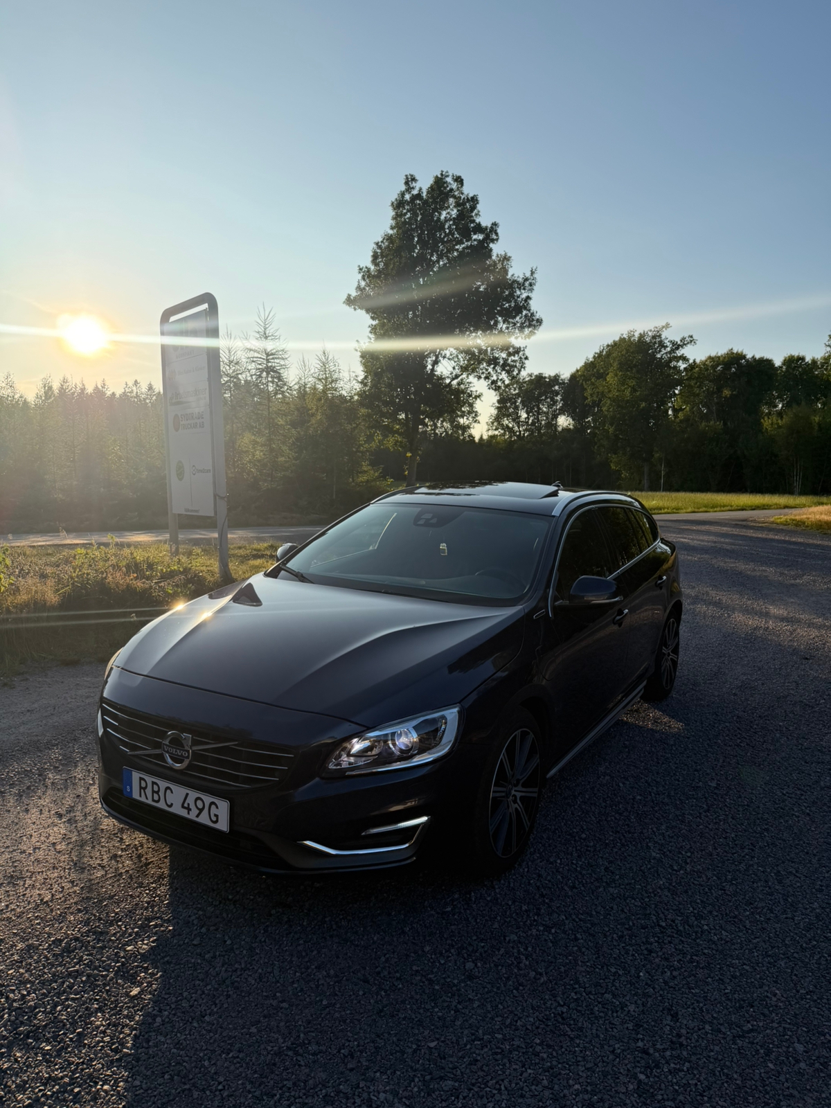 Volvo V60 D6 plug in hybrid 2014, bild 2/8