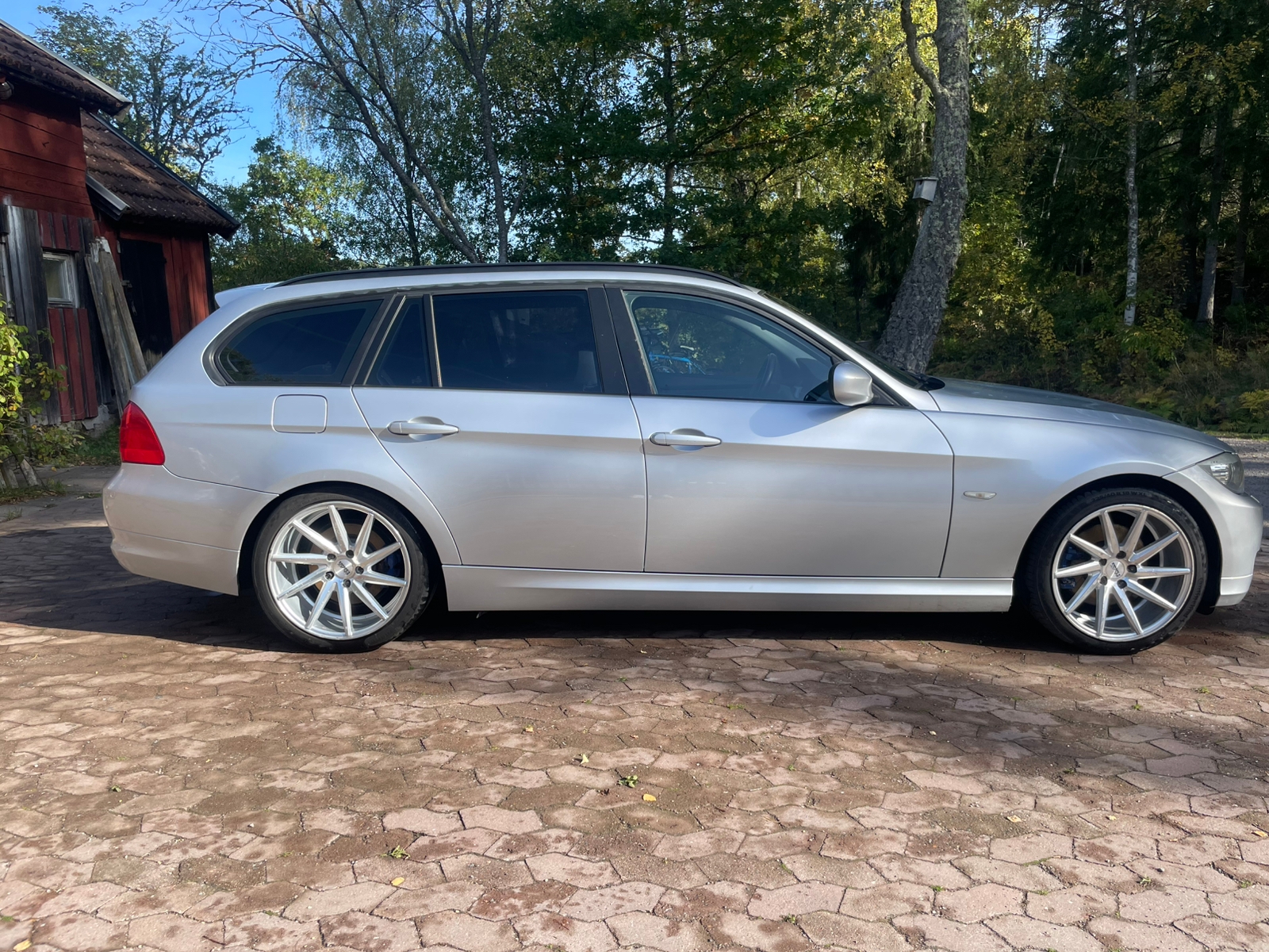 BMW 320 d Touring Automatisk 2010, bild 6/10