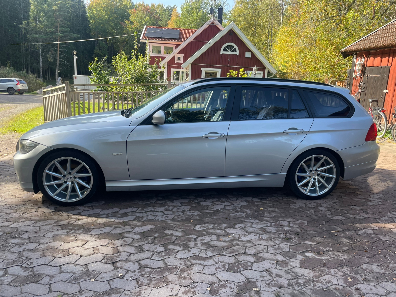 BMW 320 d Touring Automatisk 2010, bild 4/10