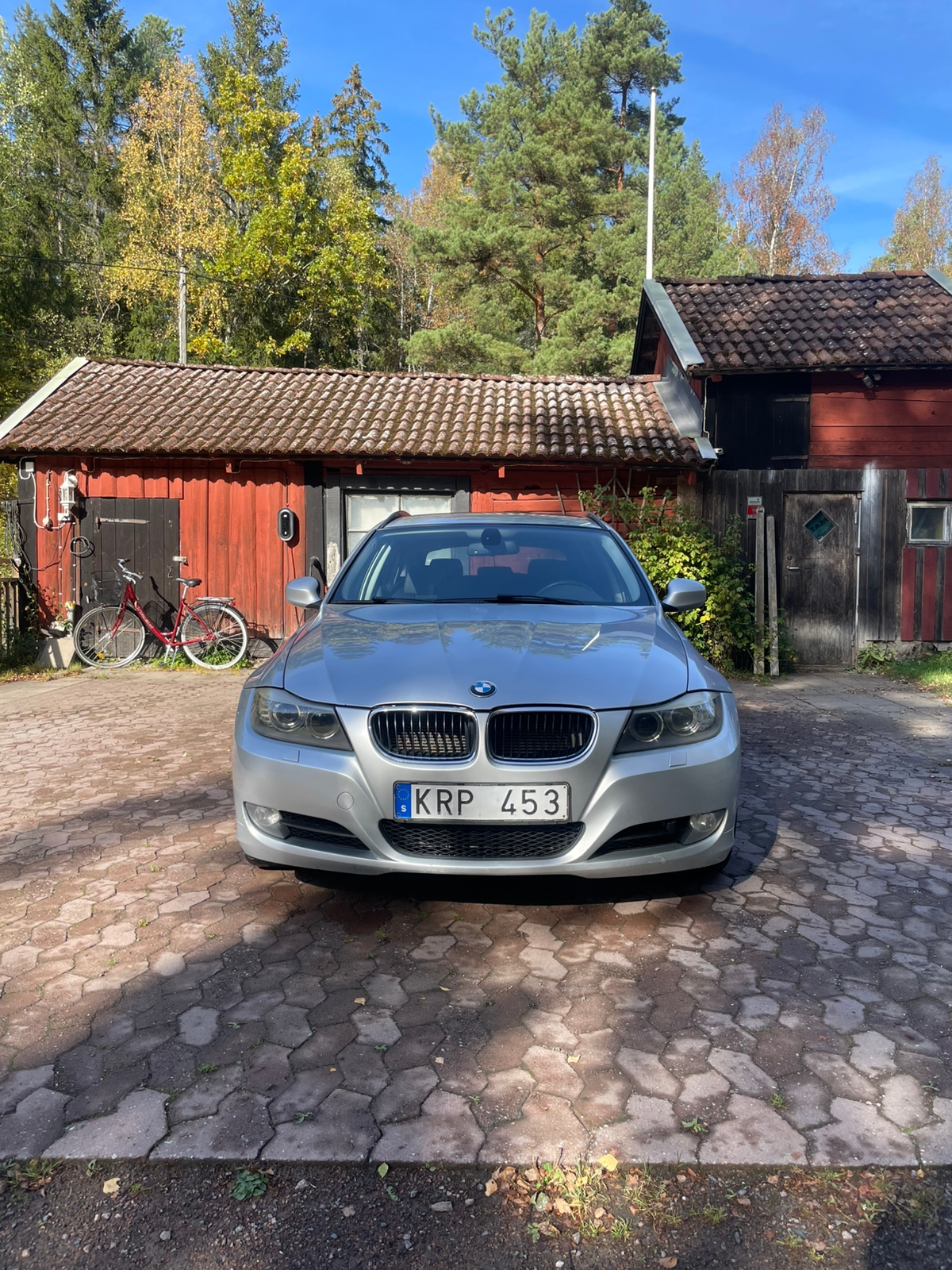 BMW 320 d Touring Automatisk 2010, bild 2/10