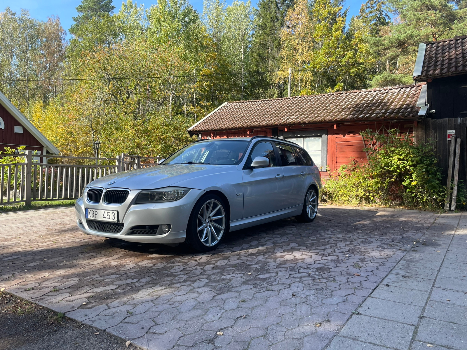 BMW 320 d Touring Automatisk 2010, bild 3/10