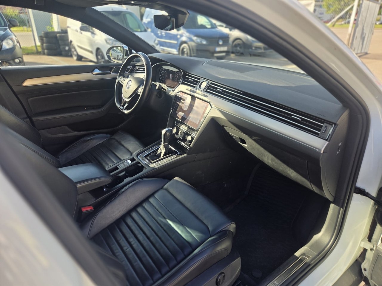 Volkswagen Passat 2019, bild 6/10