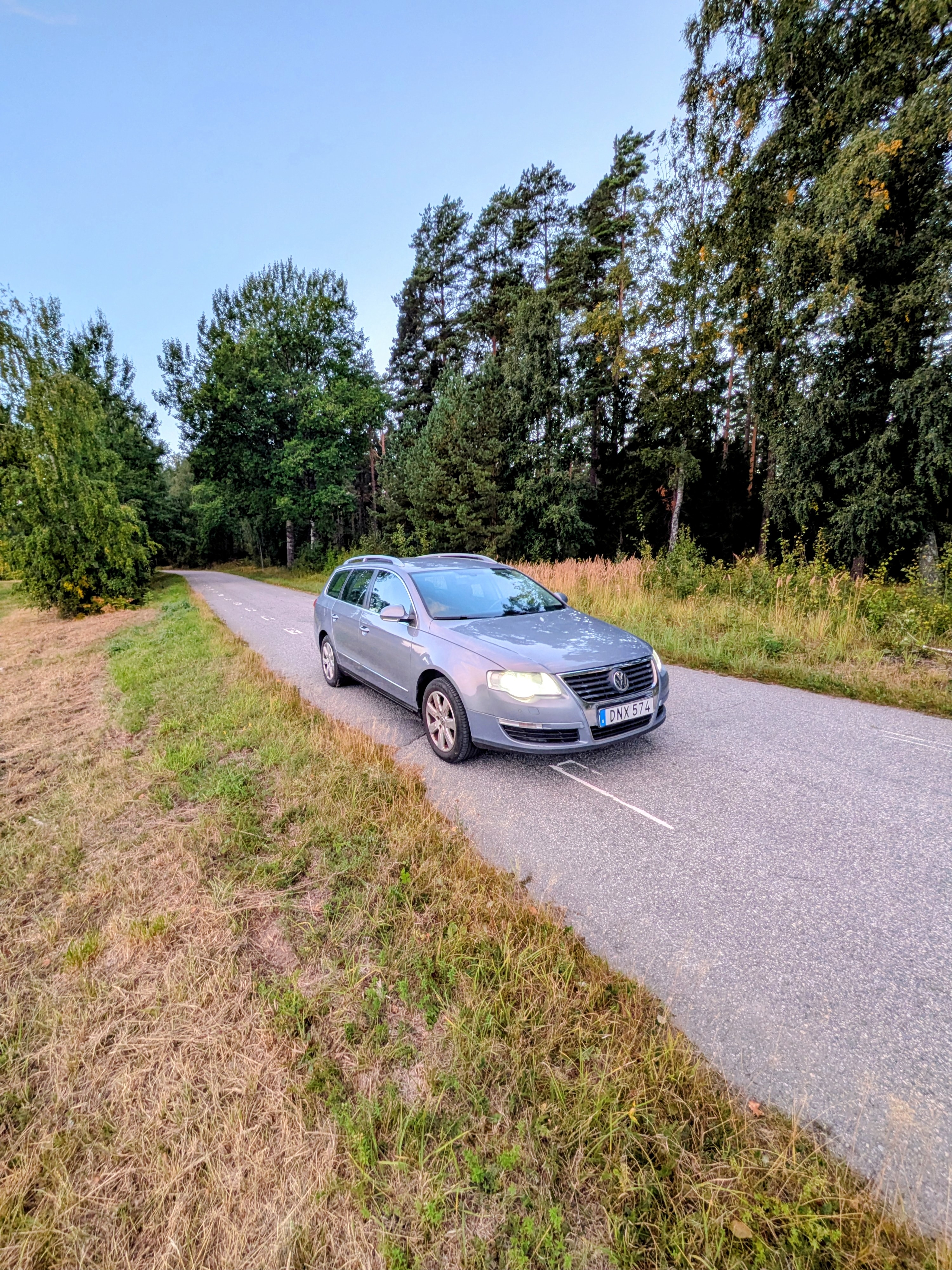 Volkswagen Passat 2010, bild 6/10