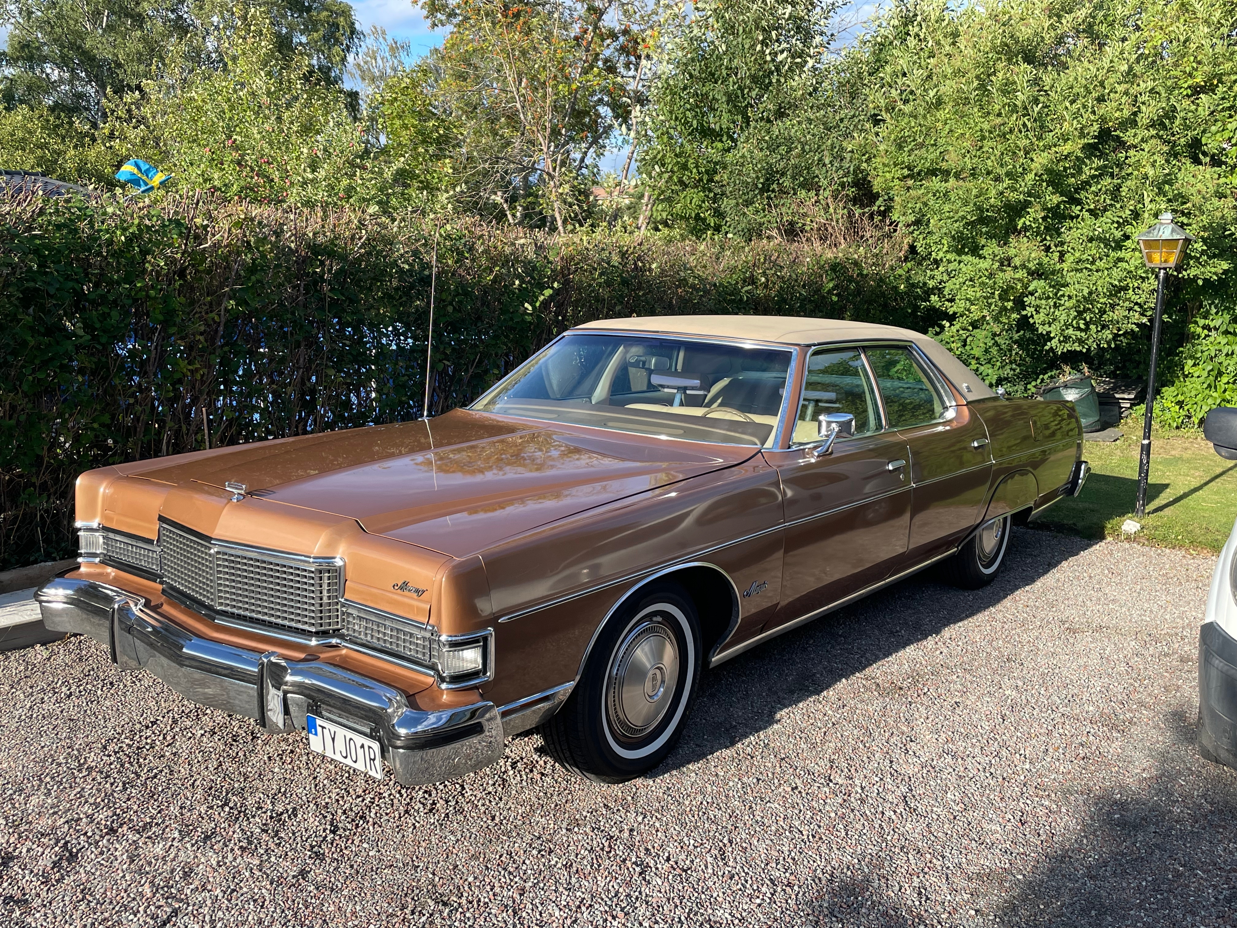 Mercury Marquis