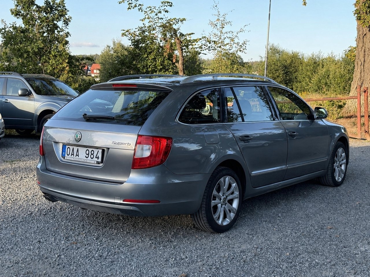 Skoda Superb 2012, kuva 3/10