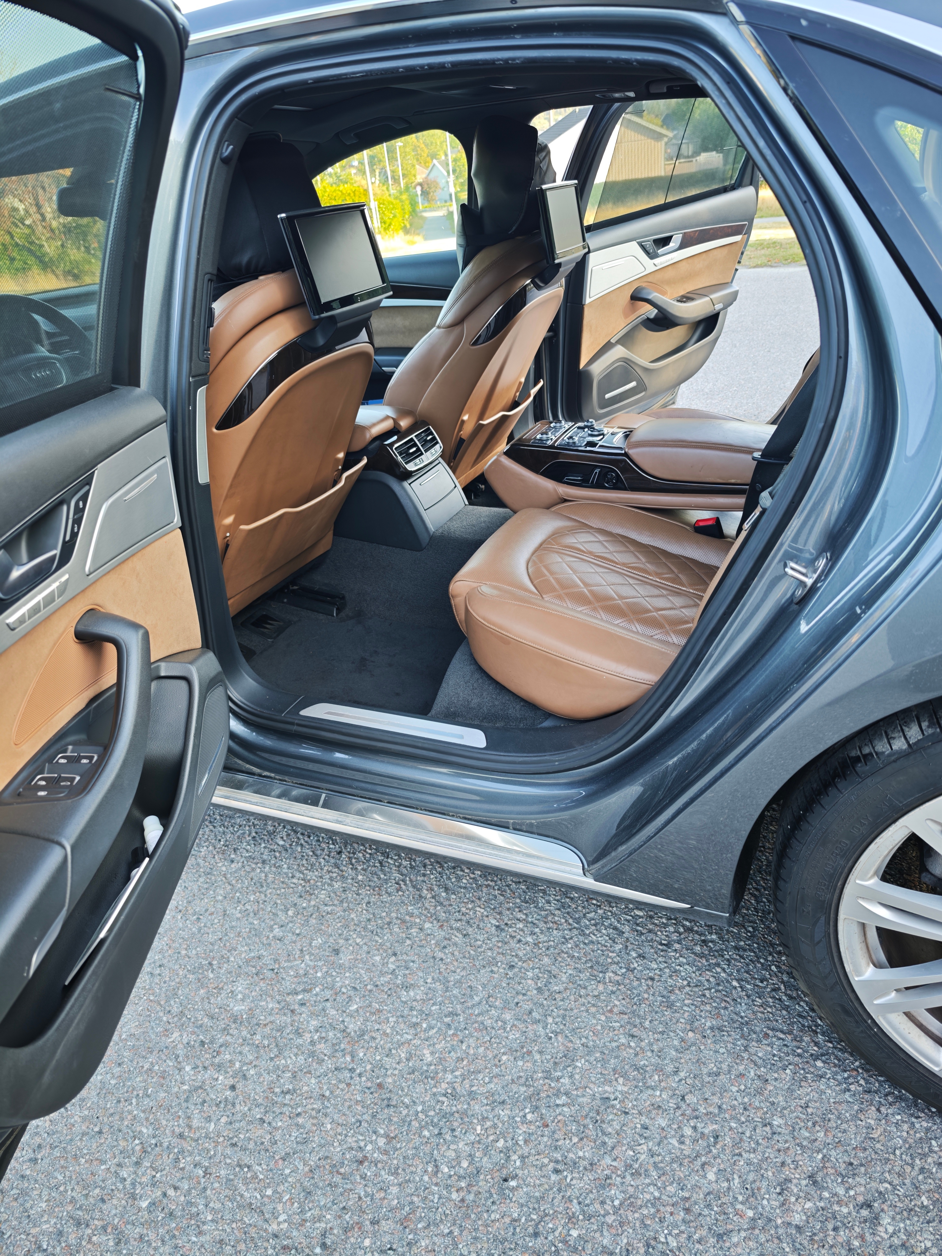 Audi A8 L 3.0 TFSI V6 quattro TipTronic 2015, bild 6/10