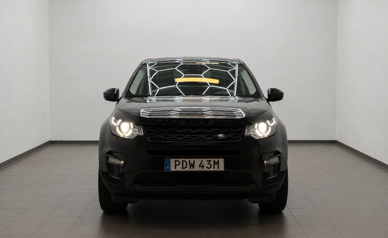 Land Rover Discovery Sport 2016, photo 2/4