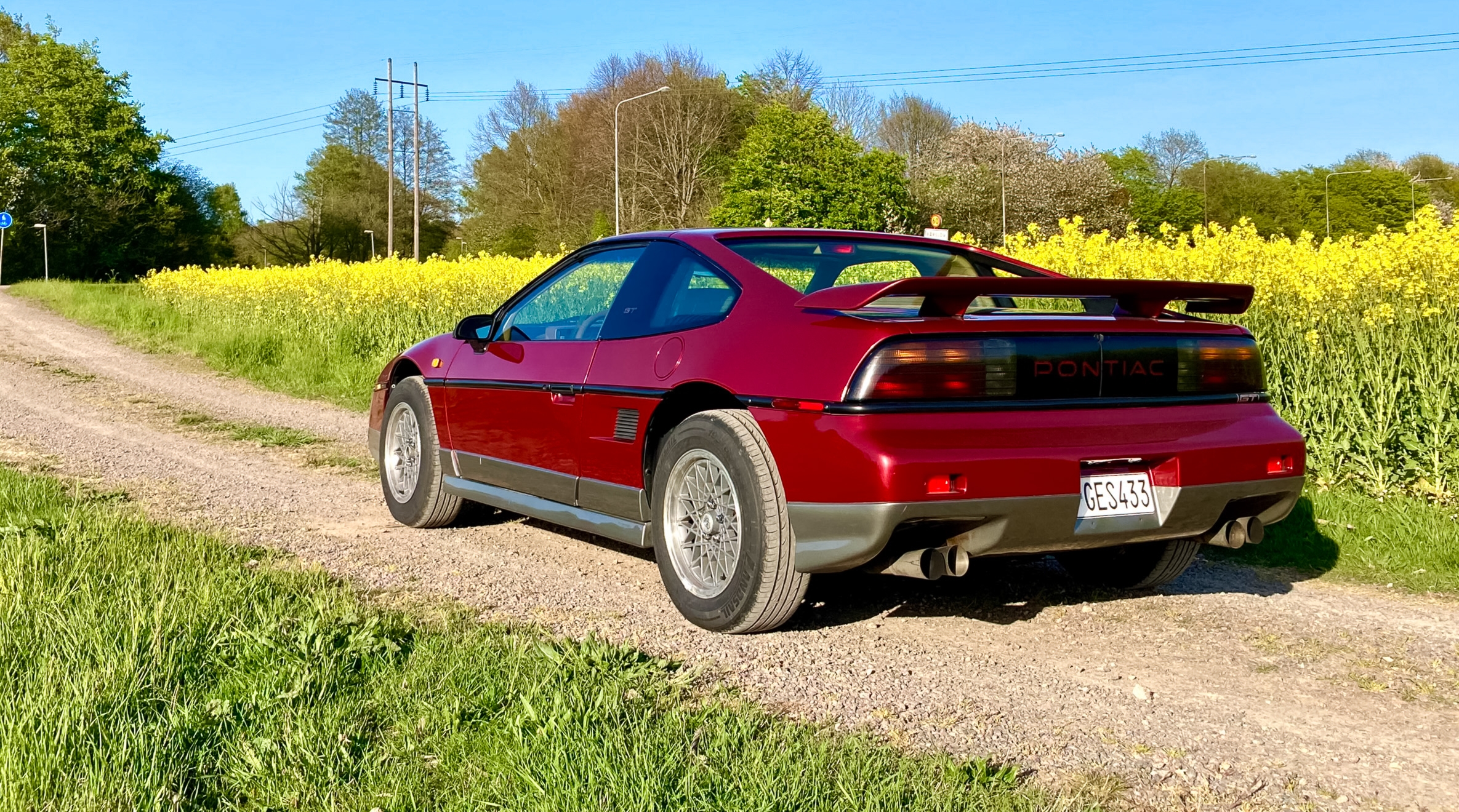 Pontiac Fiero 2.8 V6 Manuell 1987, bild 3/10
