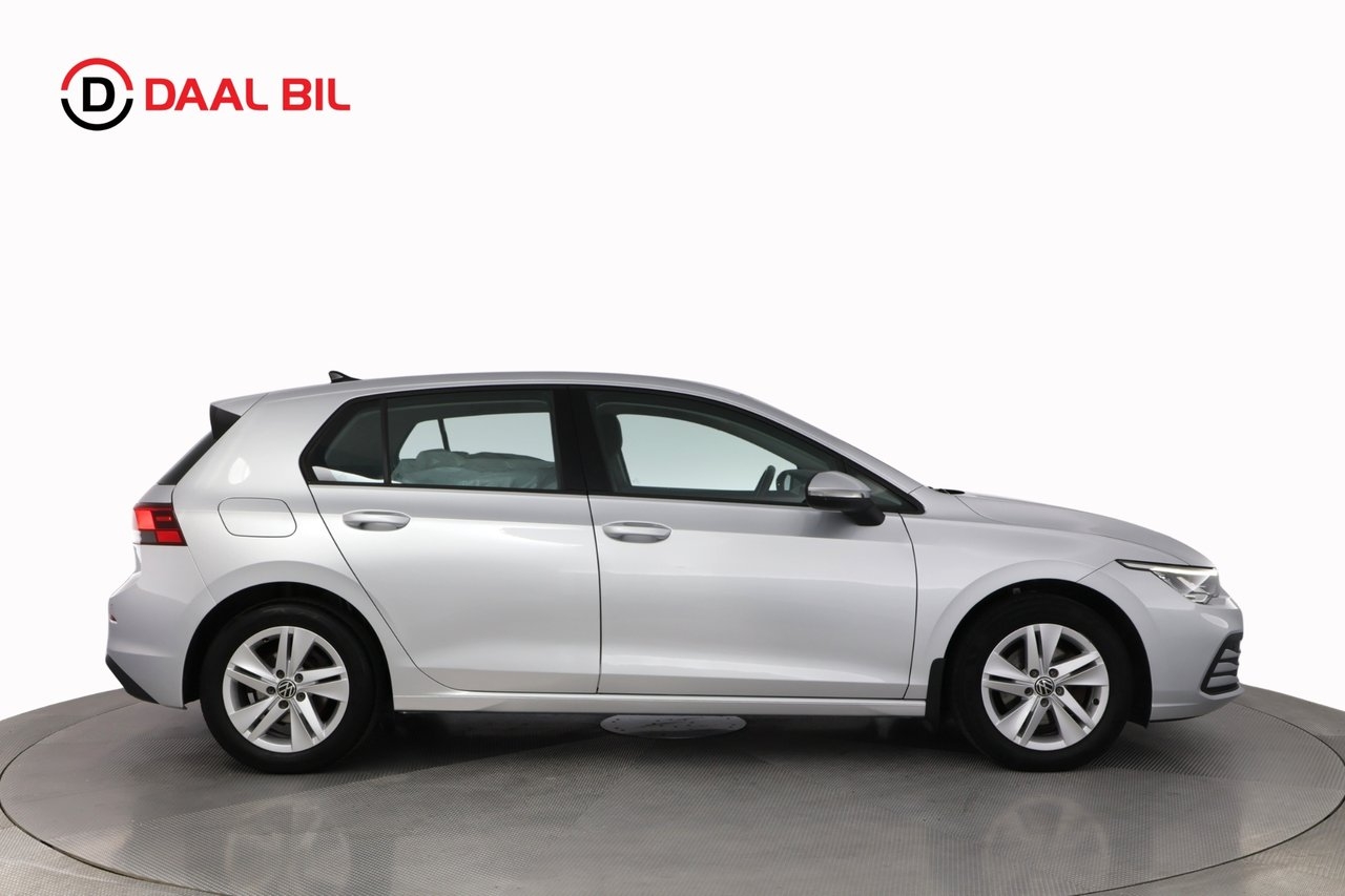 Volkswagen Golf 1.0 eTSI OPF 2021, bild 5/10