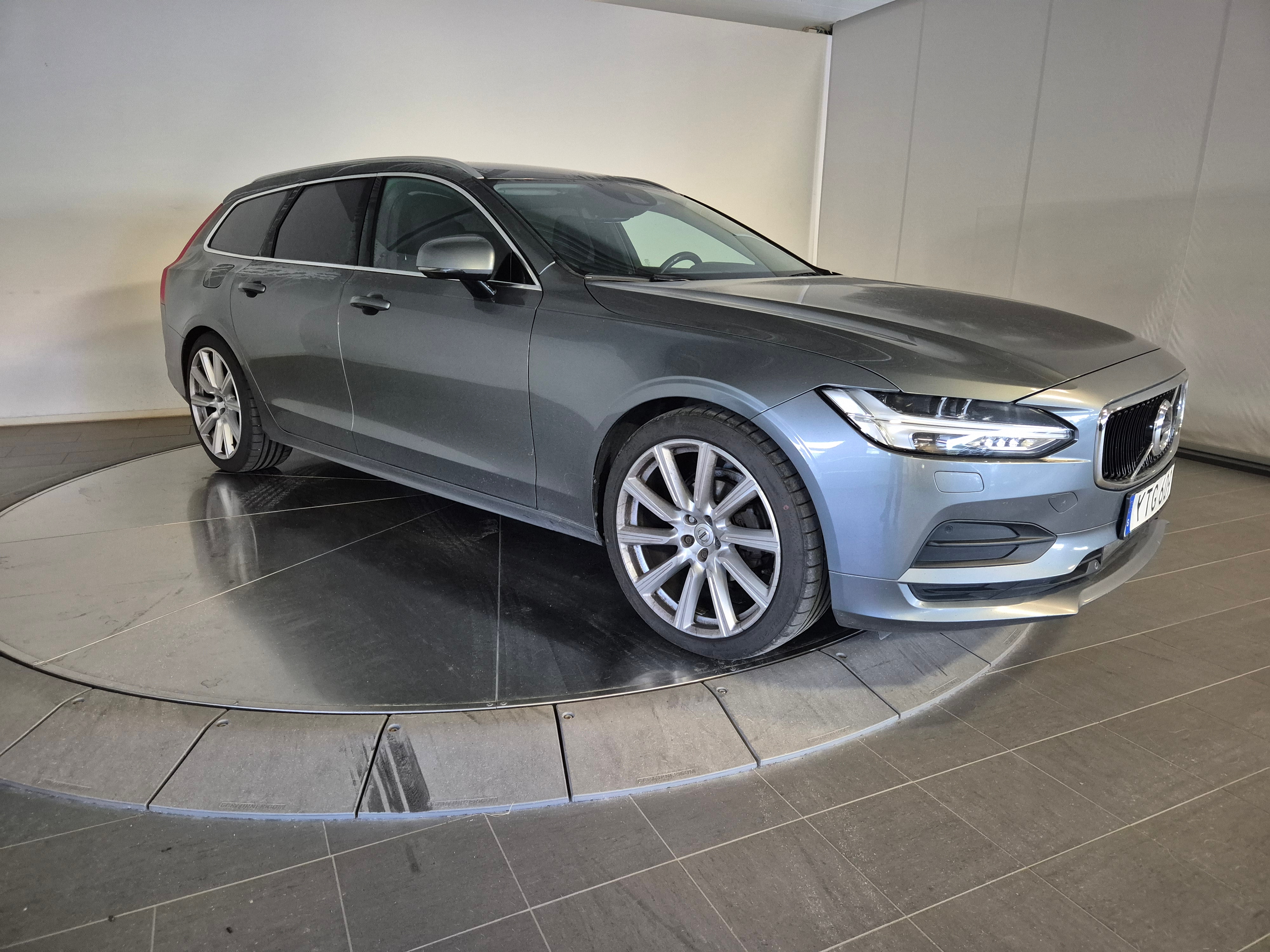 Volvo V90 D4 2019, bild 4/10