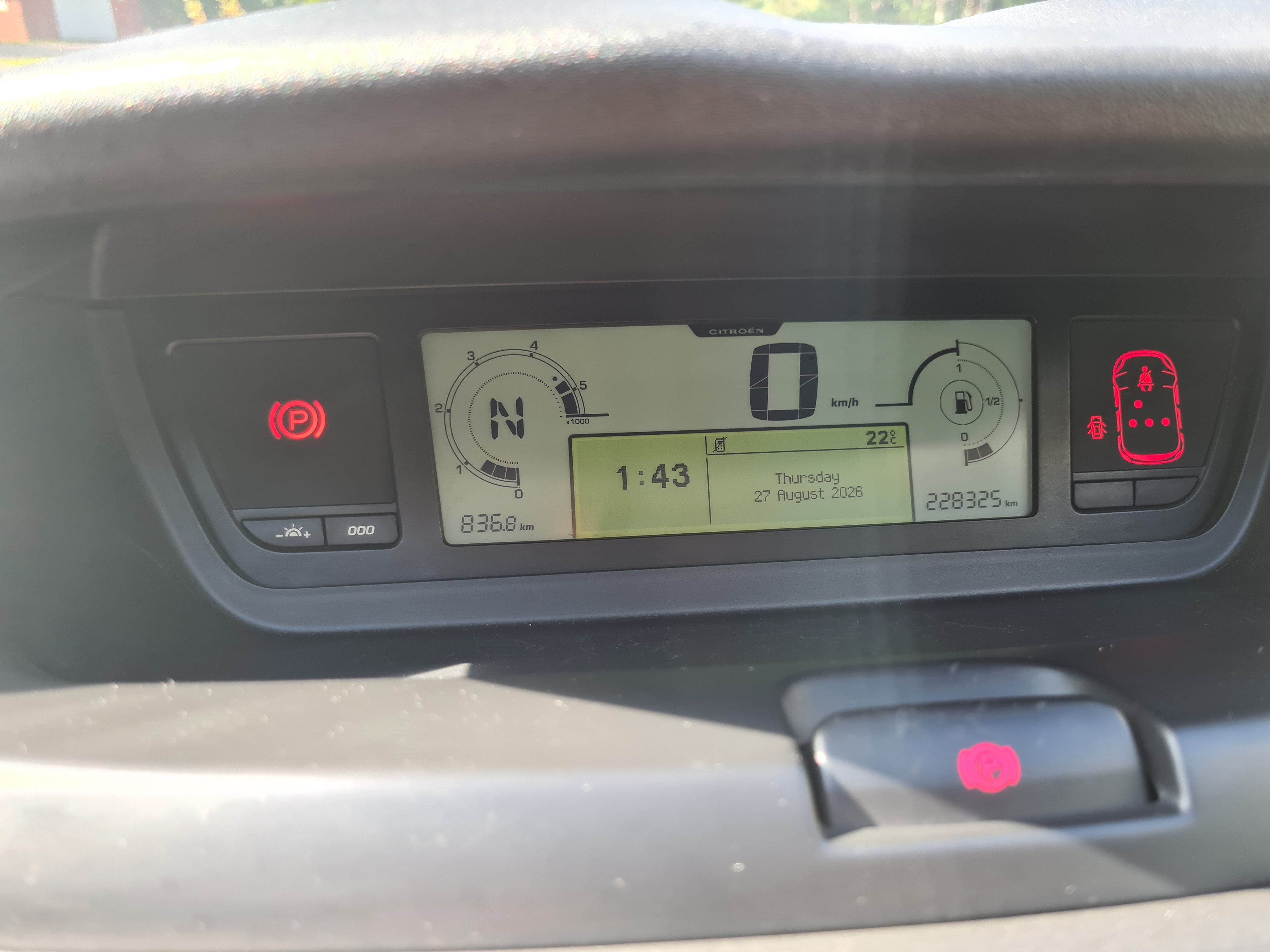Citroen Grand C4 Picasso 2011, bild 3/10