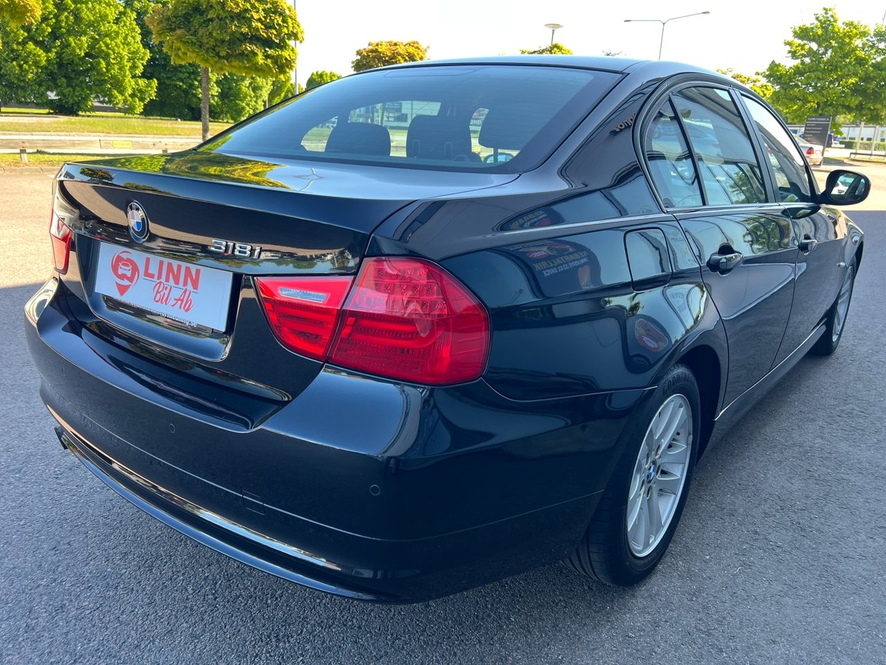BMW 318 SEDAN COMFORT 2011, bild 4/22