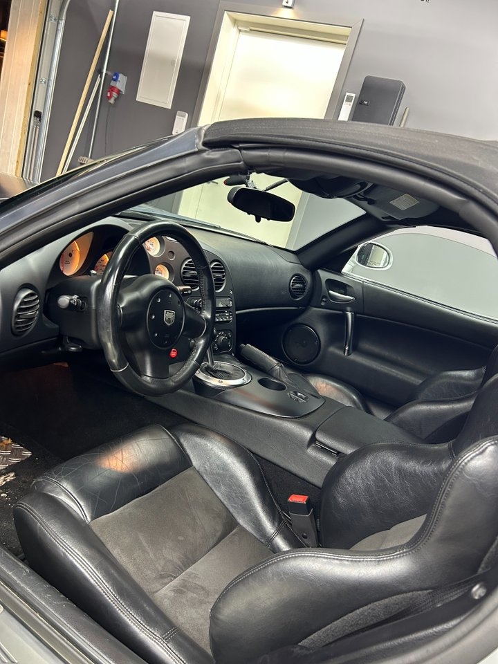 Dodge Viper SRT-10 Roadster 8.3 V10 2004, kuva 3/6