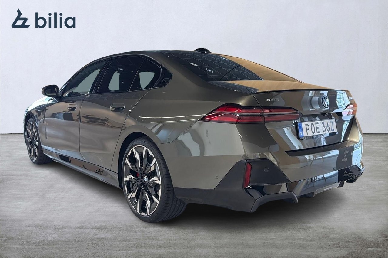 BMW 550 e xDrive Sedan M-sport Pro 2027, bild 2/10