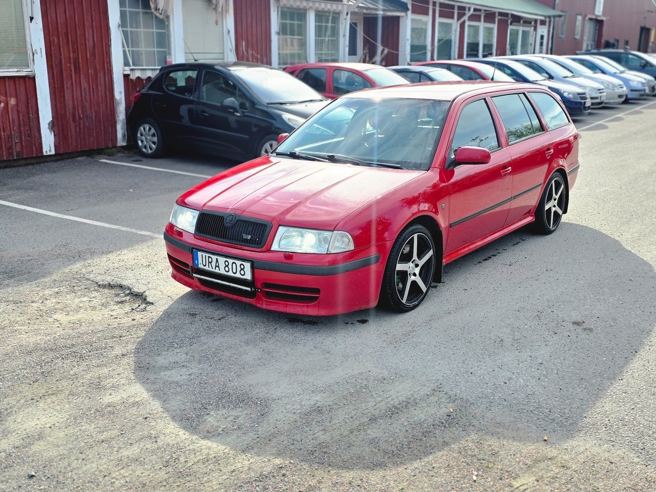 Skoda Octavia Kombi RS 1.8 T besiktigad 2004, bild 3/10