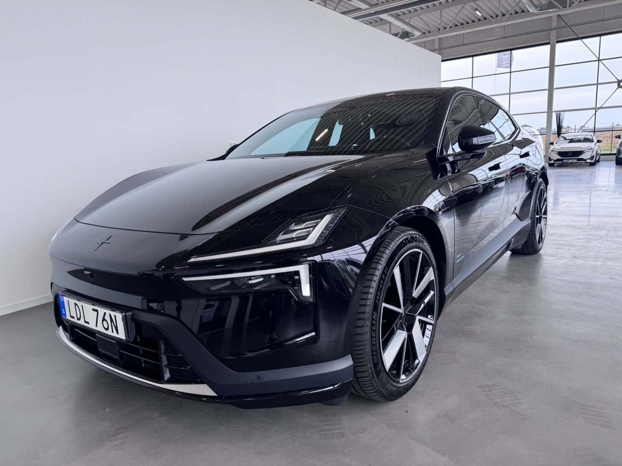 Polestar 4