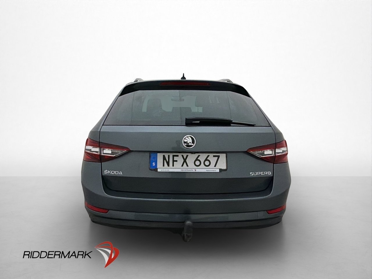 Skoda Superb Kombi 2.0 TDI L&K Drag 2016, bild 6/33