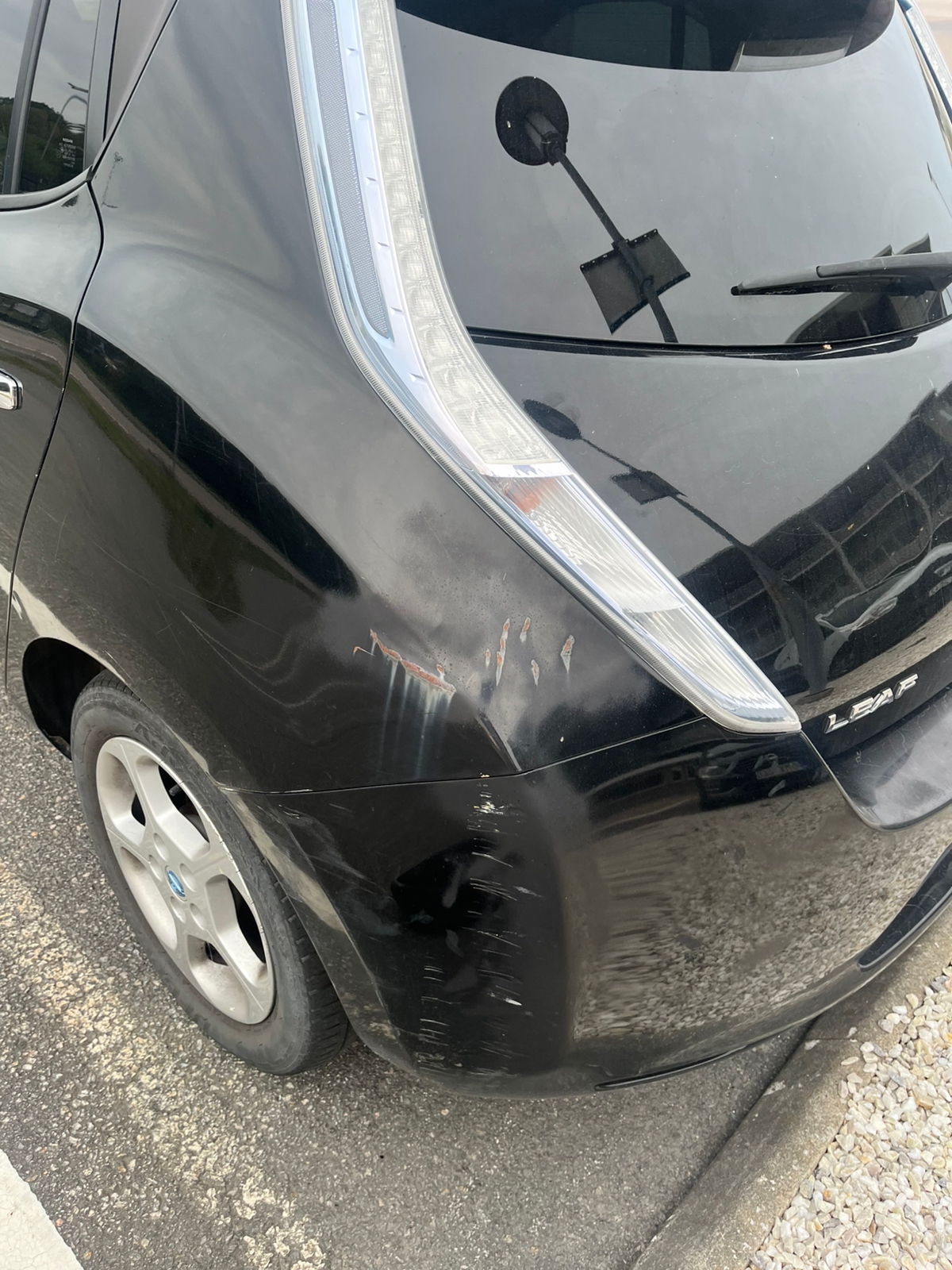 Nissan Leaf 2012, kuva 2/2