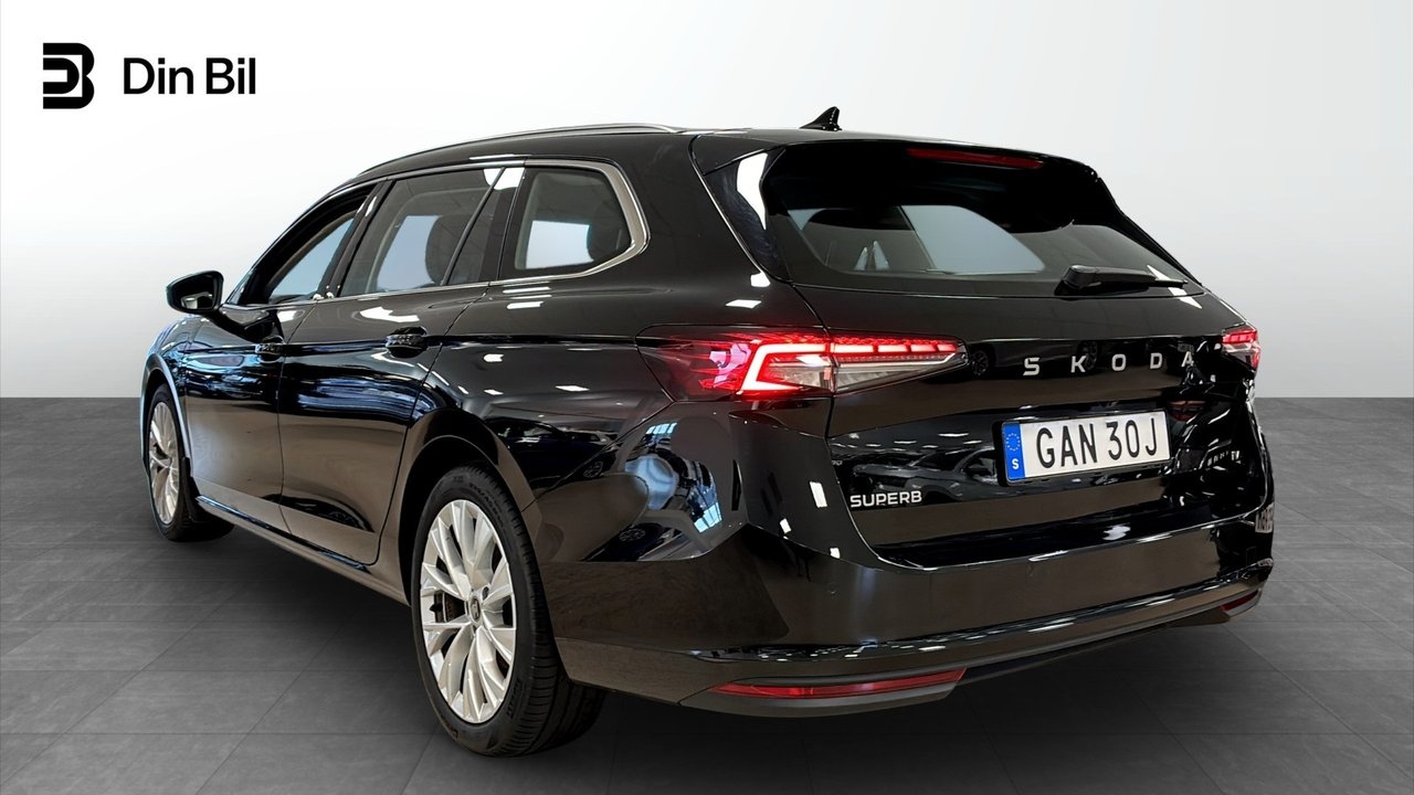 Skoda Superb 2025, bild 3/12