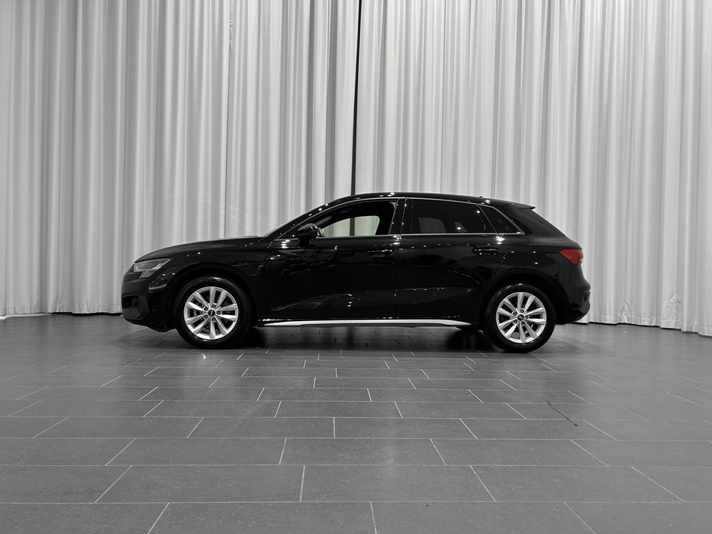 Audi A3 Sportback 35 TFSI 150hk S Tronic 2024, kuva 2/27