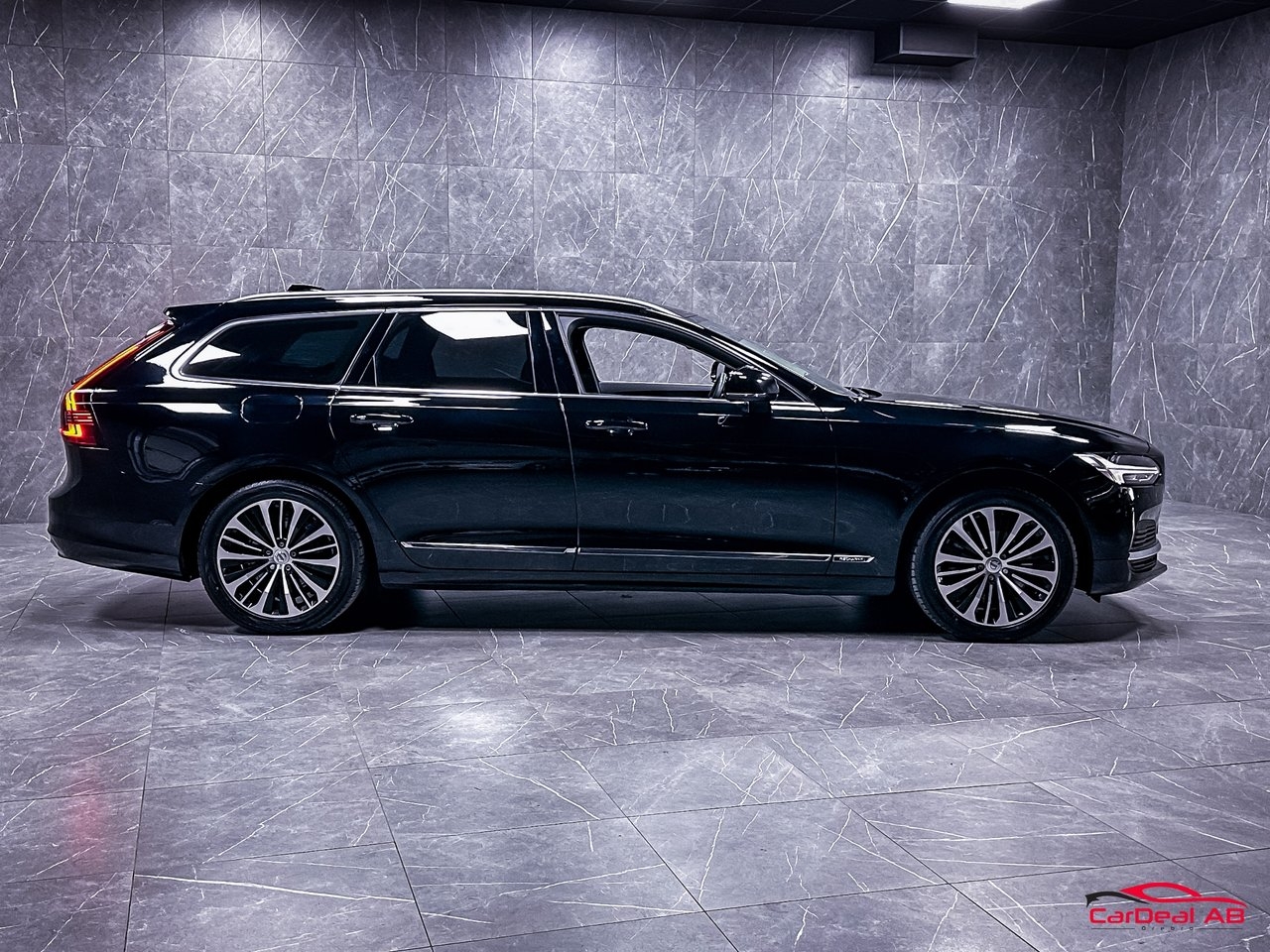 Volvo V90 2023, bild 2/10
