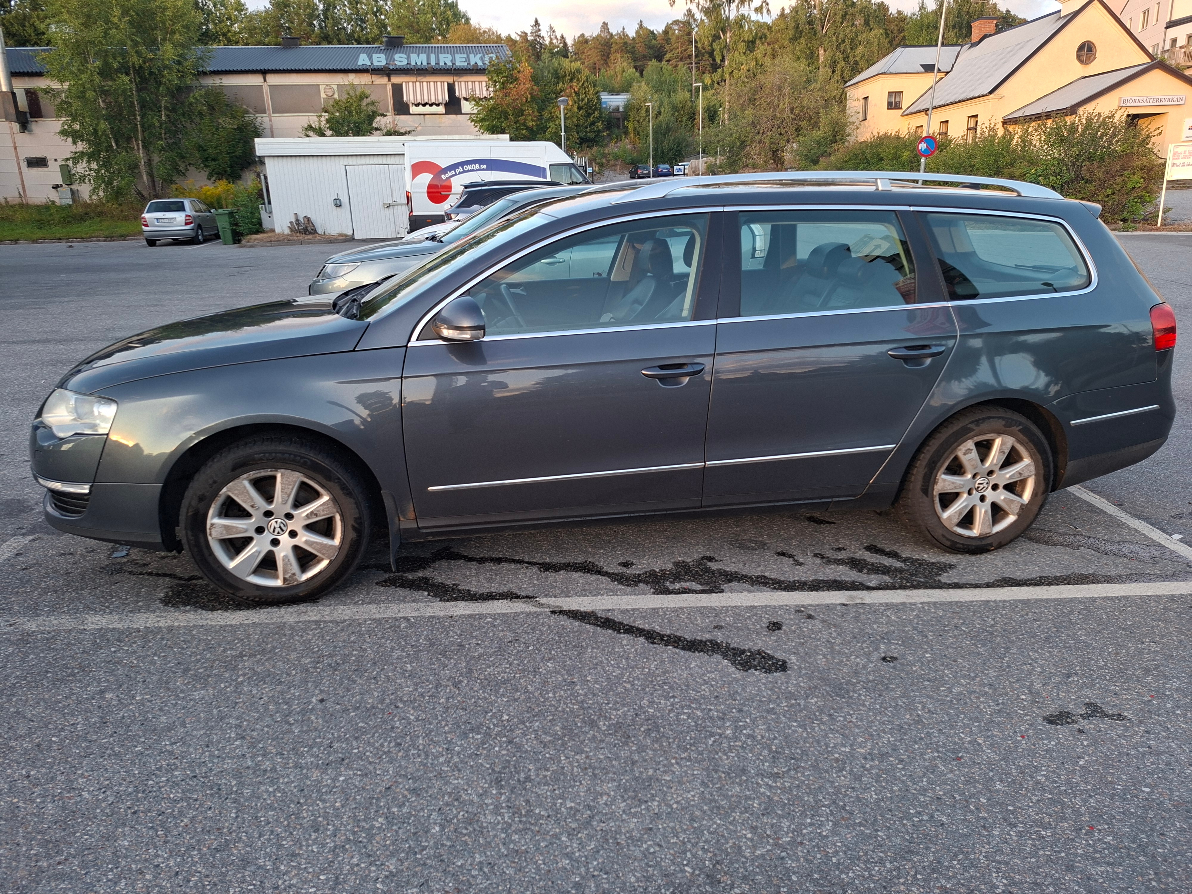 Volkswagen Passat 2010, bild 6/10