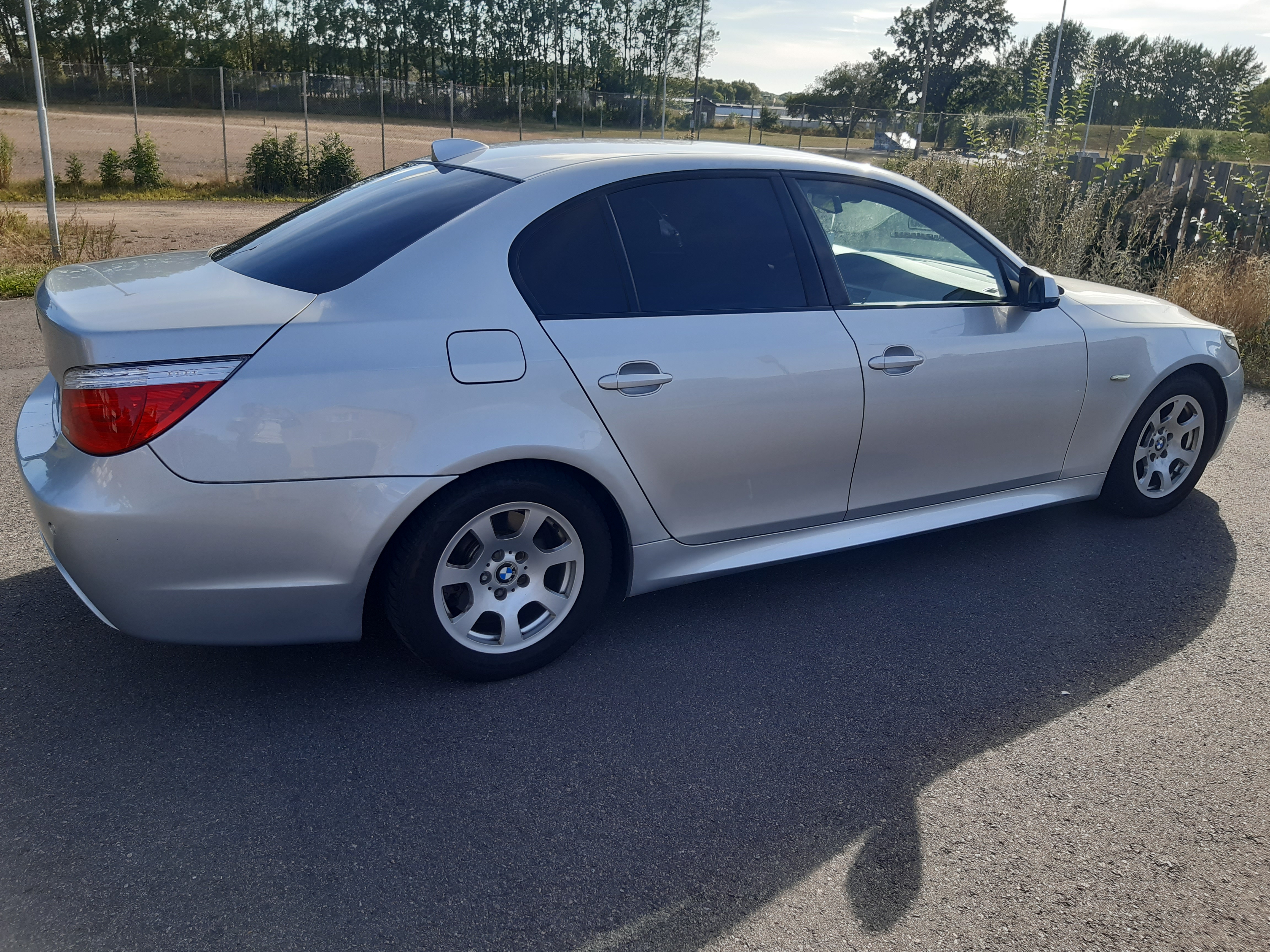 BMW 520 d Sedan Automatisk 2010, kuva 4/4