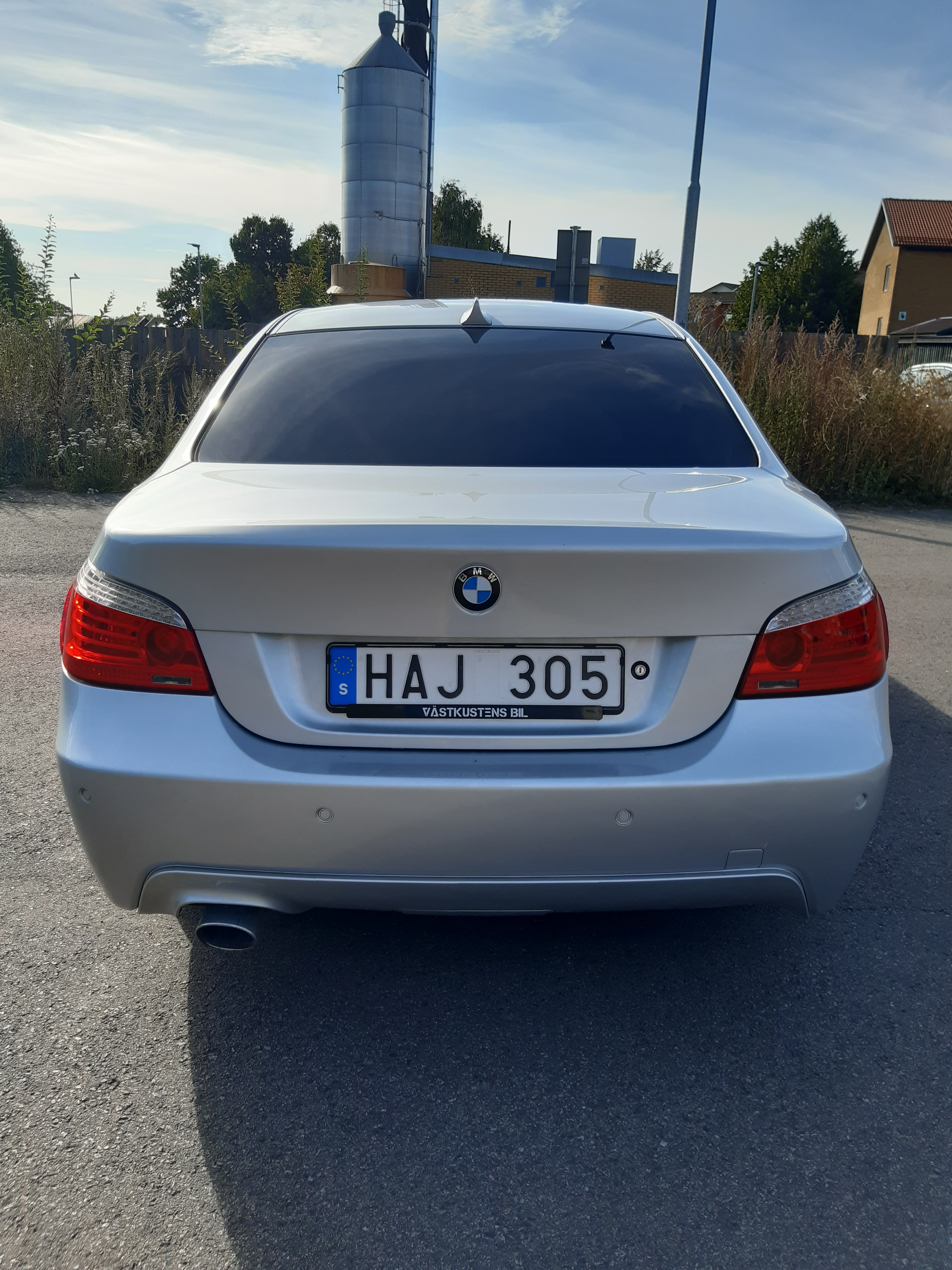BMW 520 d Sedan Automatisk 2010, kuva 2/4