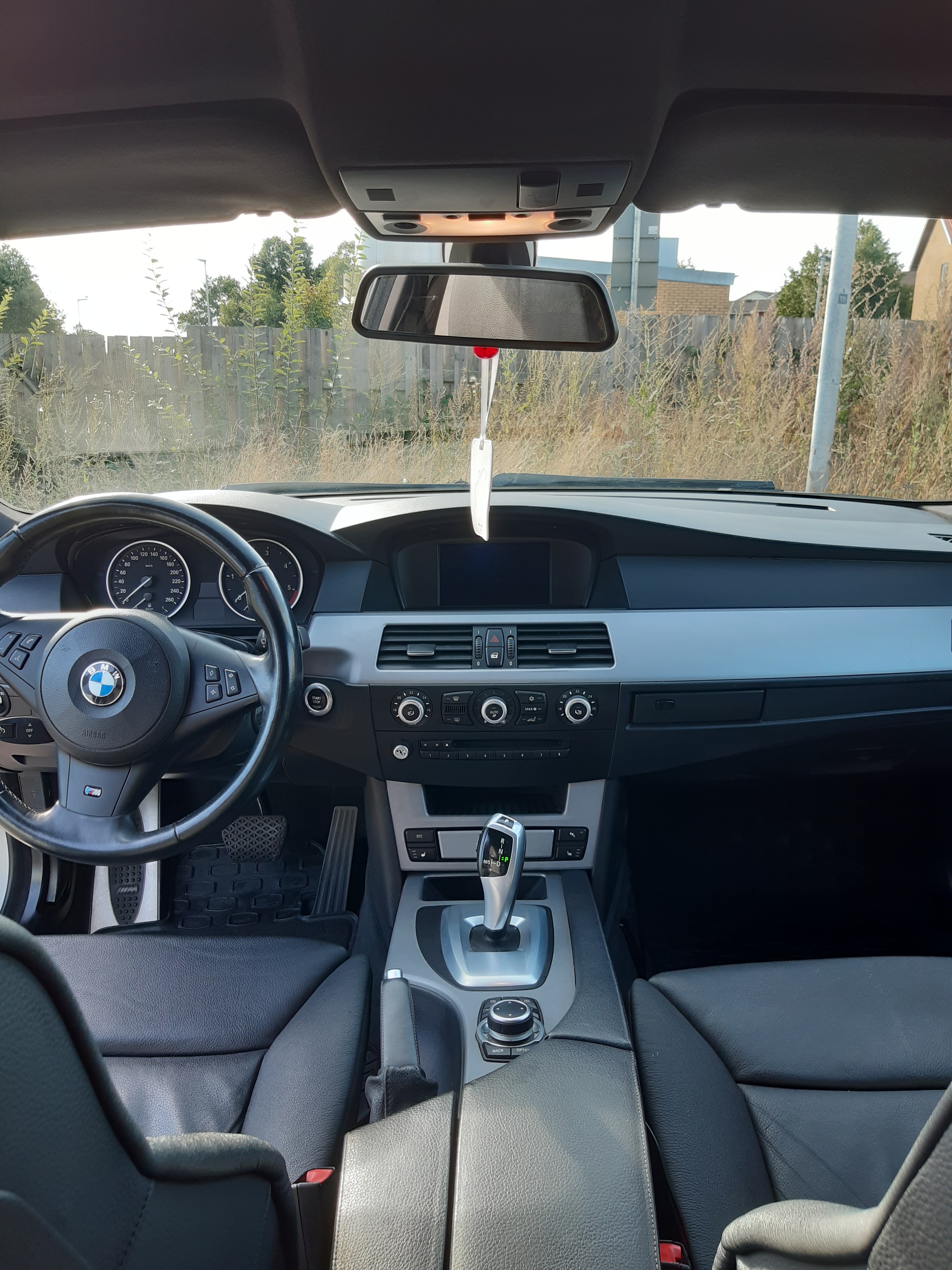 BMW 520 d Sedan Automatisk 2010, kuva 3/4