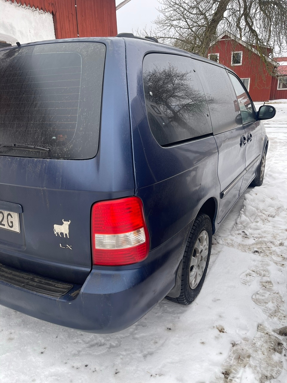 Kia Carnival 2.9 CRDi Manuell 2005, kuva 2/3