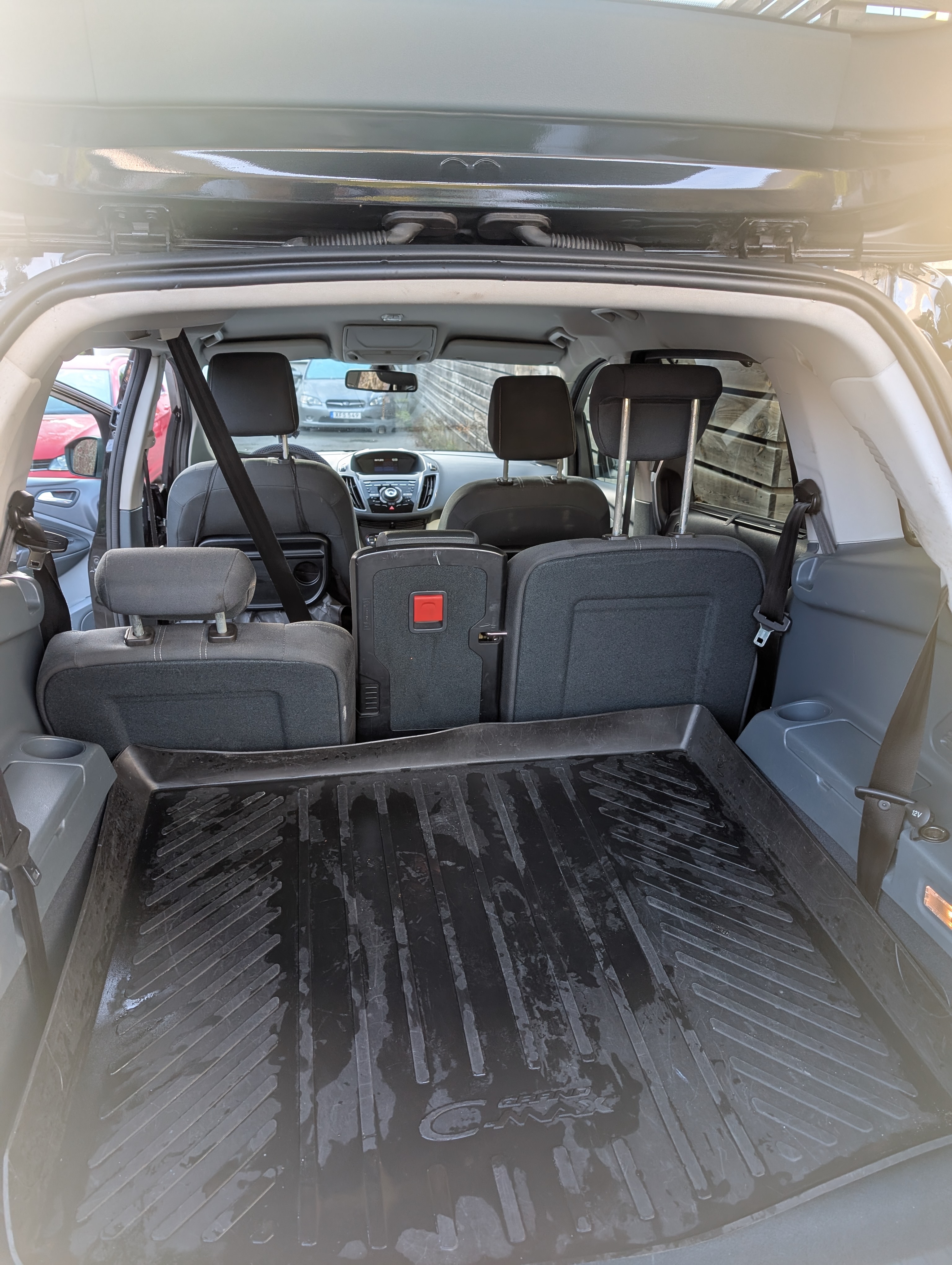 Ford Grand C-MAX 1.6 TDCi Manuell 2011, bild 4/7