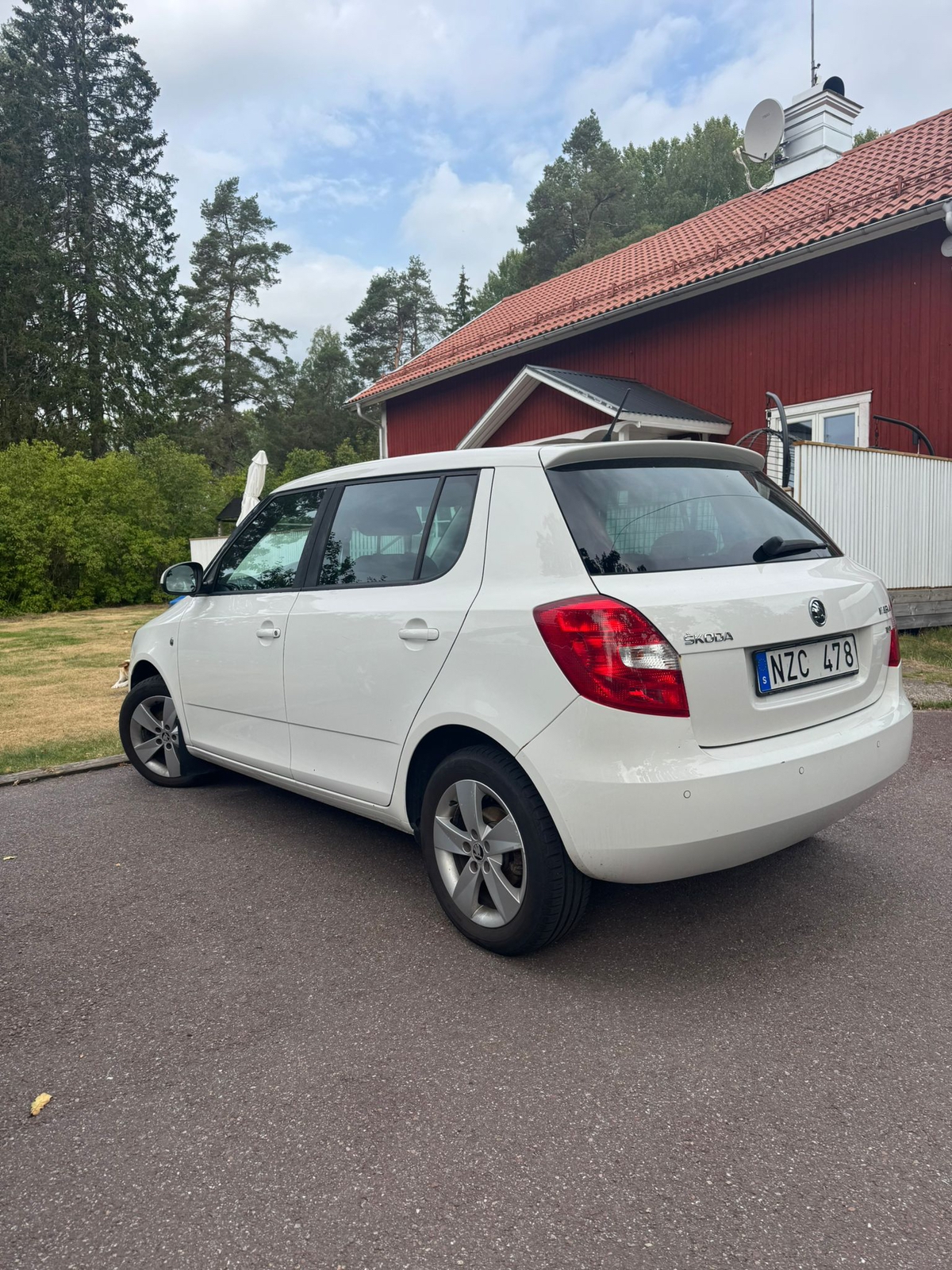 Skoda Fabia 1.2 TSI Manuell 2014, bild 4/6