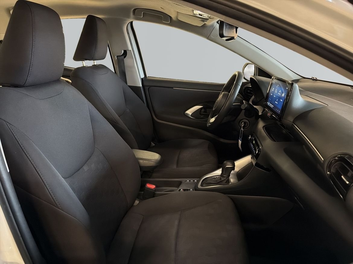 Toyota Yaris 2025, bild 6/12