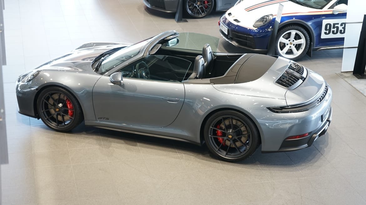 Porsche 911 992.2 Carrera 4 GTS Cab 2026, kuva 4/7