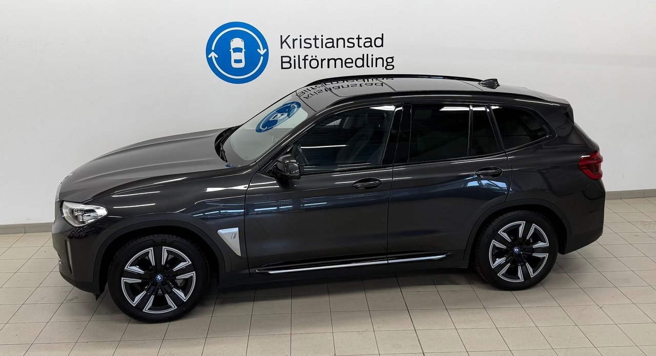 BMW iX3 i Charged Läderklädsel 2021, photo 4/10